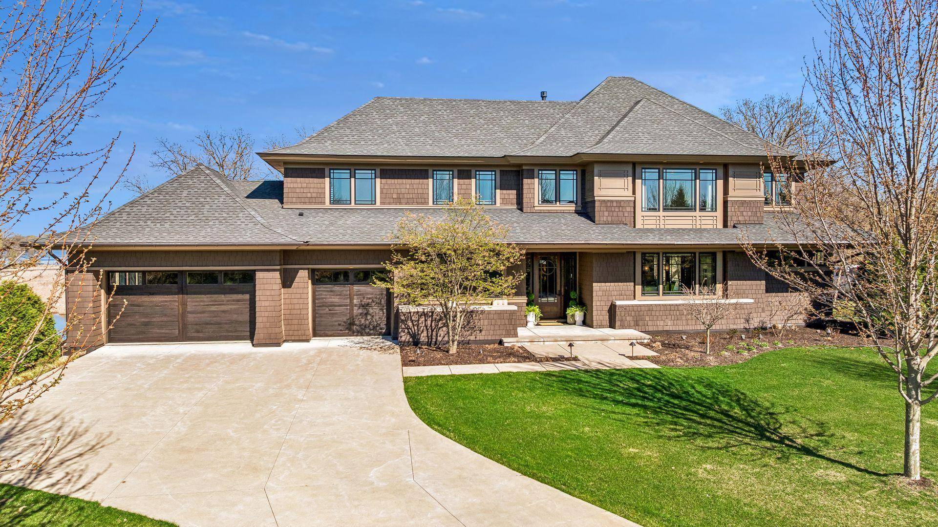 3776 Woodland Cove Pkwy, Excelsior, MN 55331