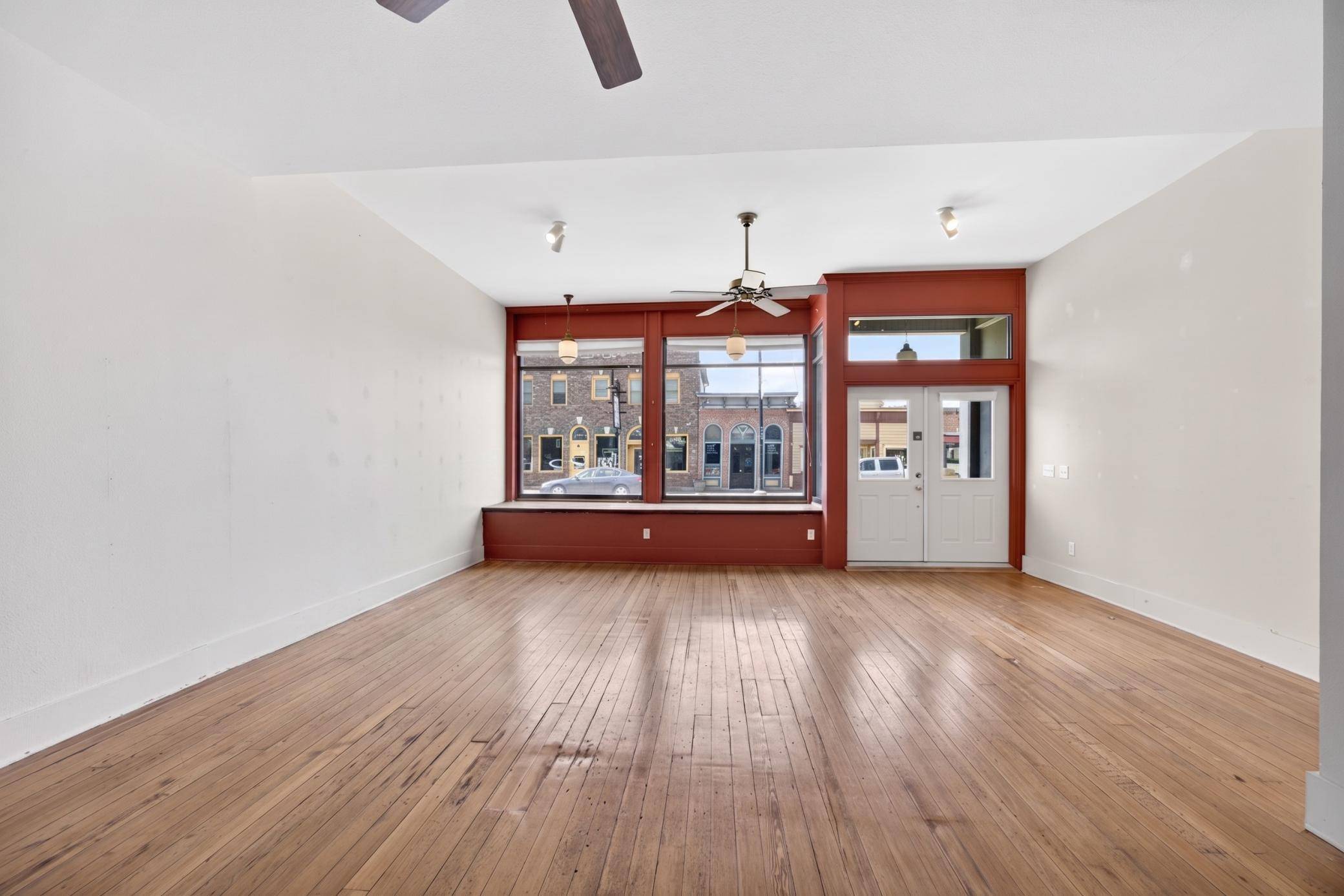 117 N Main ST, Alma, WI 54610