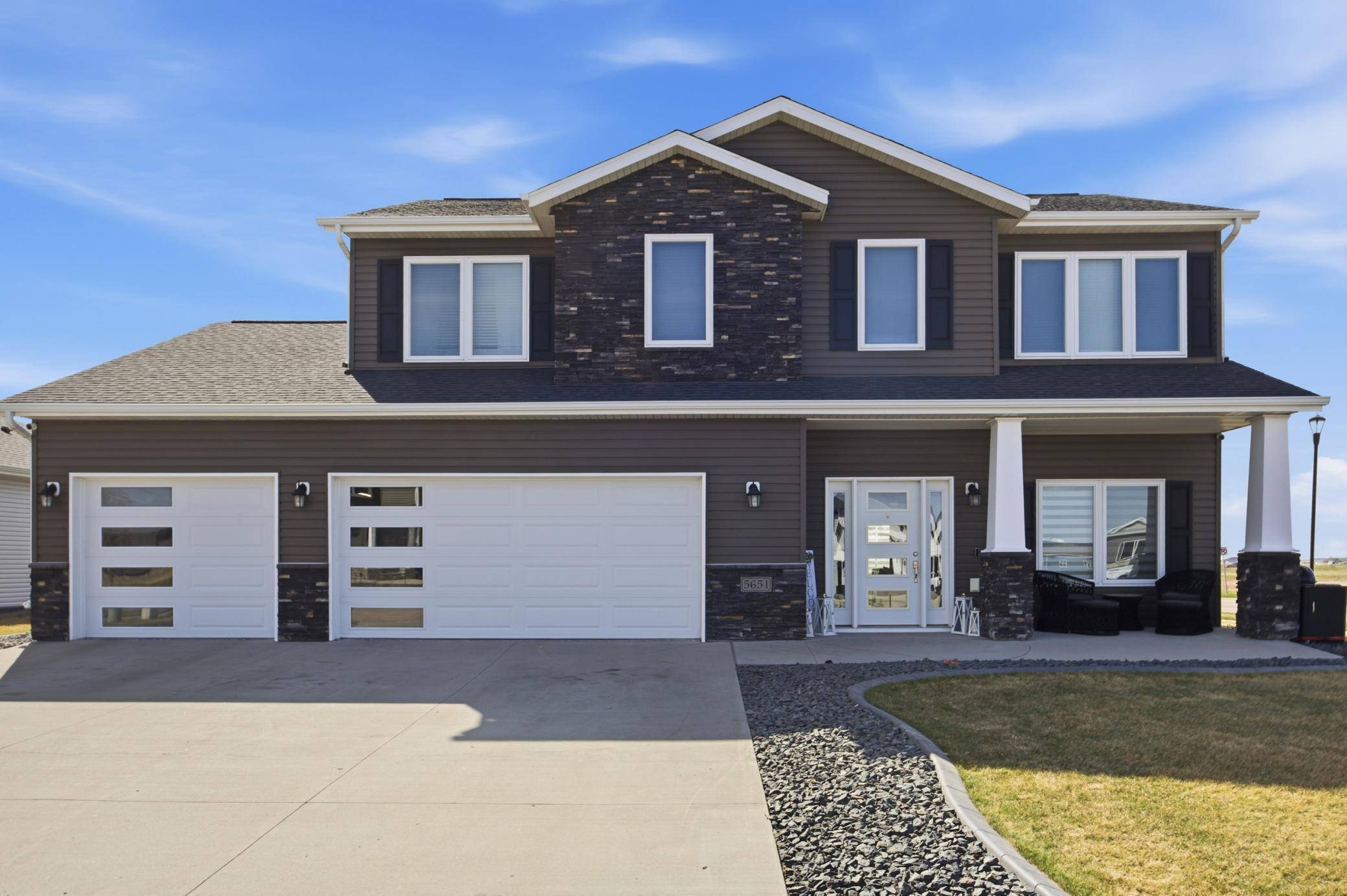 5651 43rd ST S, Fargo, ND 58104