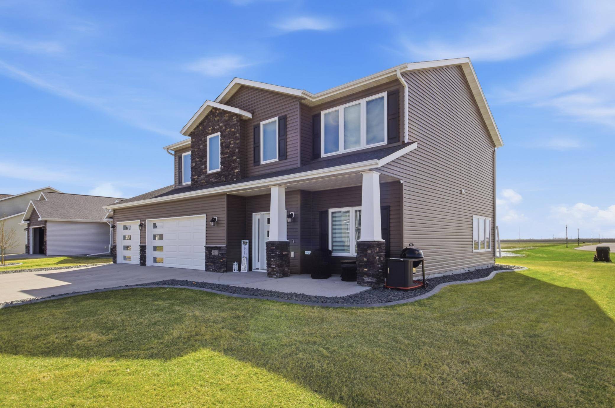 5651 43rd ST S, Fargo, ND 58104