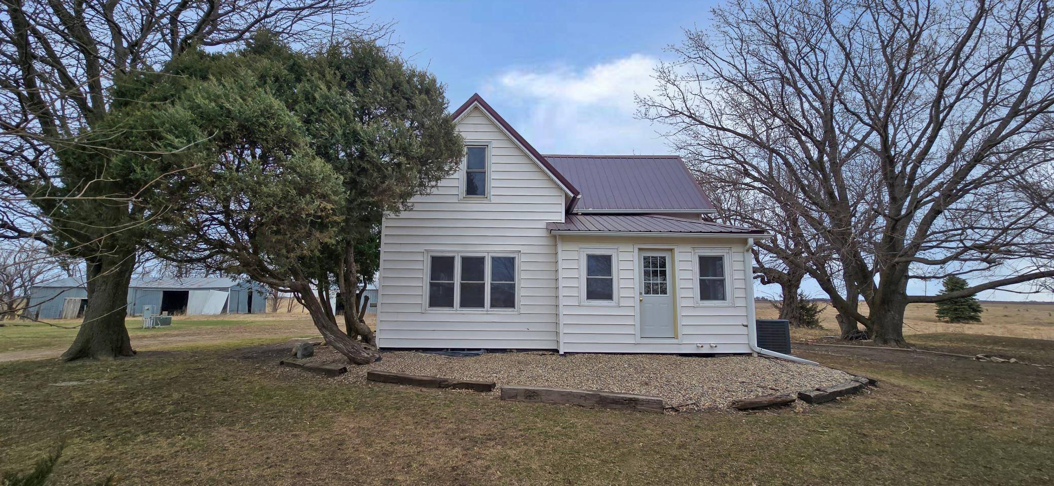 45760 710th ST, Lakefield, MN 56150
