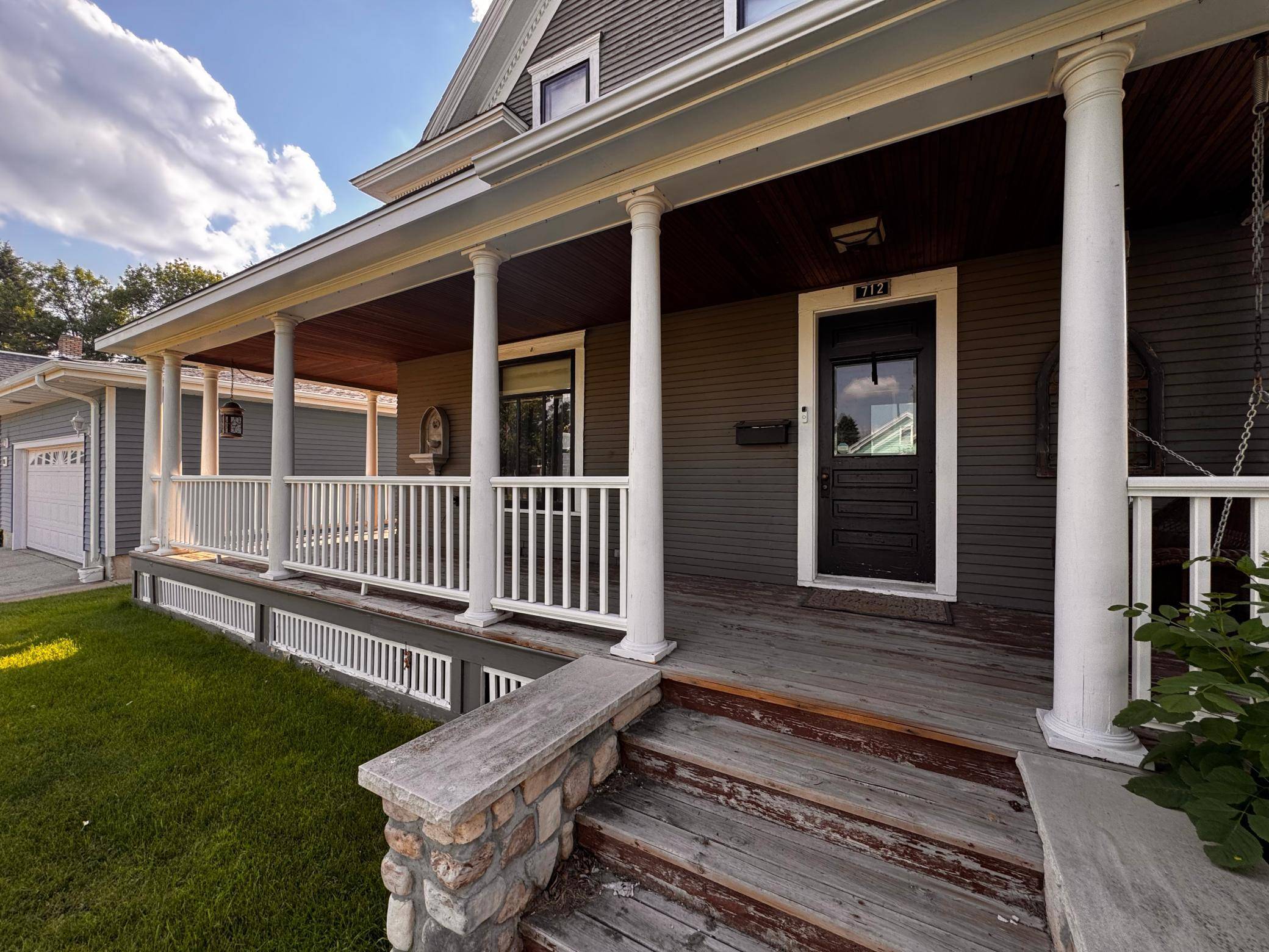 712 Burke AVE, Harvey, ND 58341
