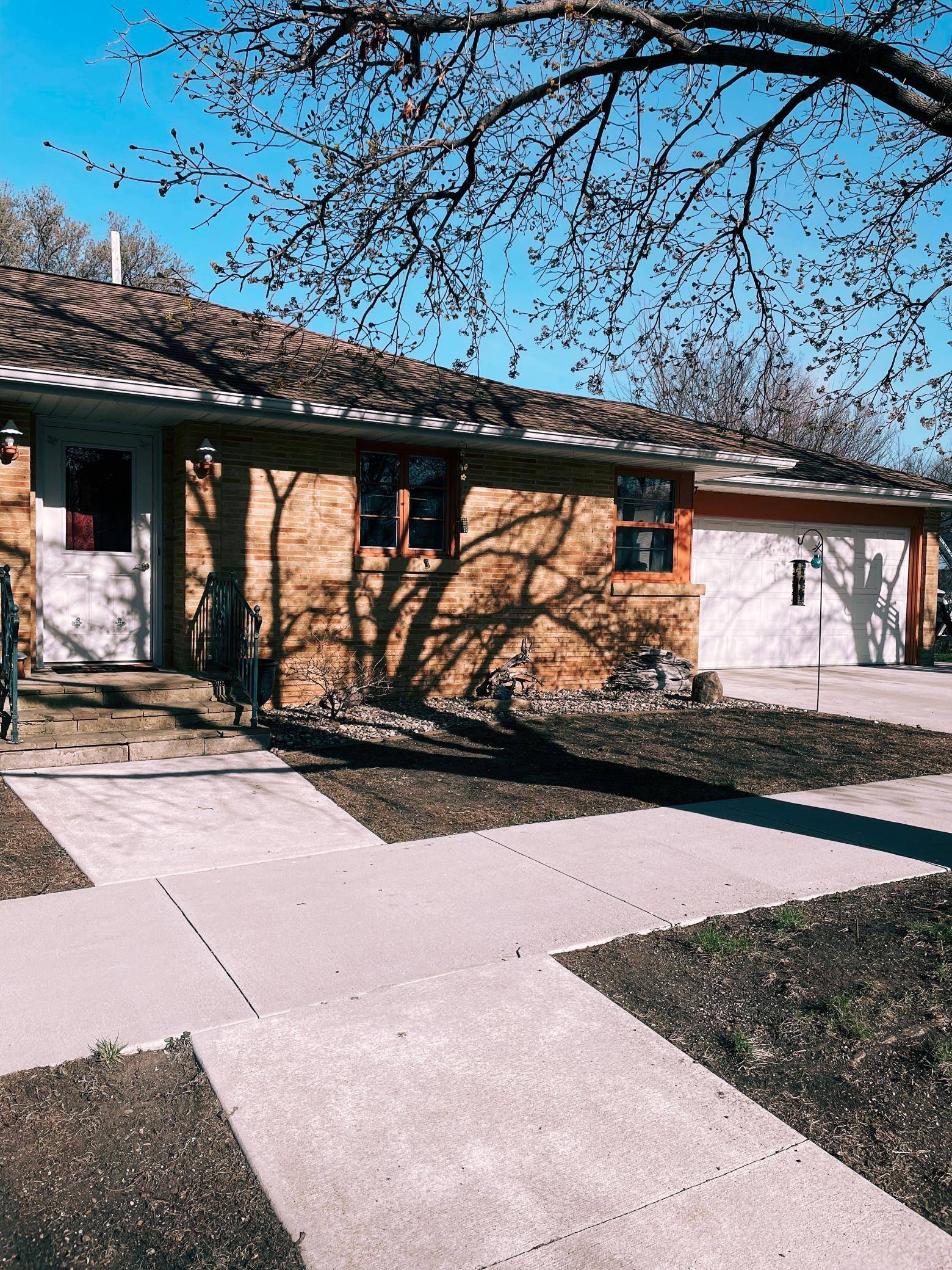 414 Park ST, Jackson, MN 56143