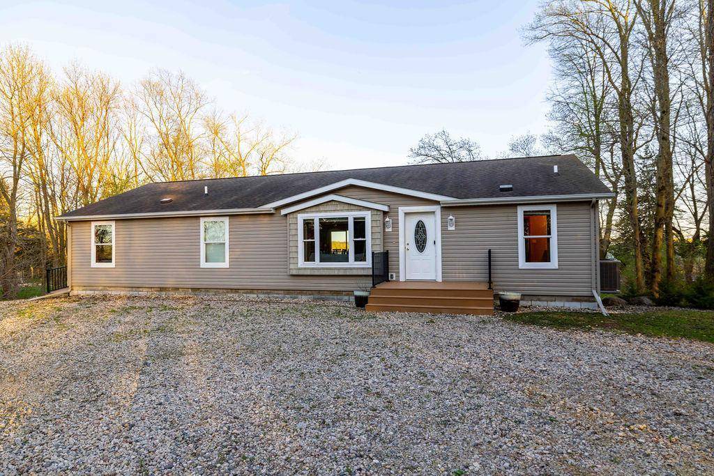 22083 Lake Francis RD, Elysian, MN 56028