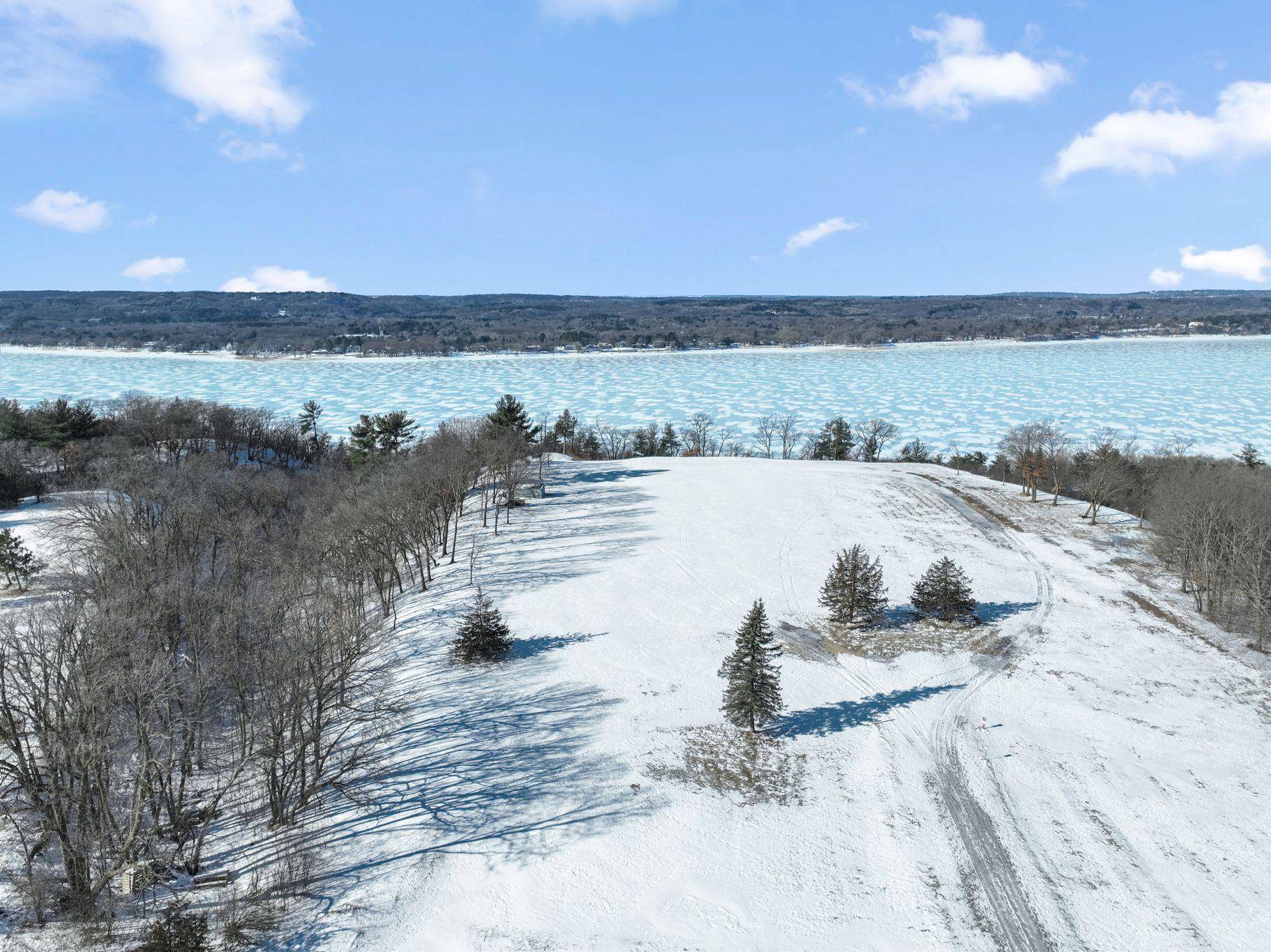 256 Salishan DR, Hudson, WI 54016
