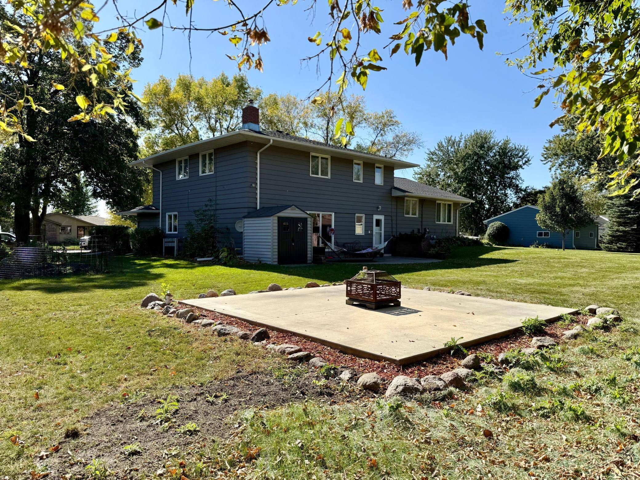 1000 W Birch AVE, Olivia, MN 56277