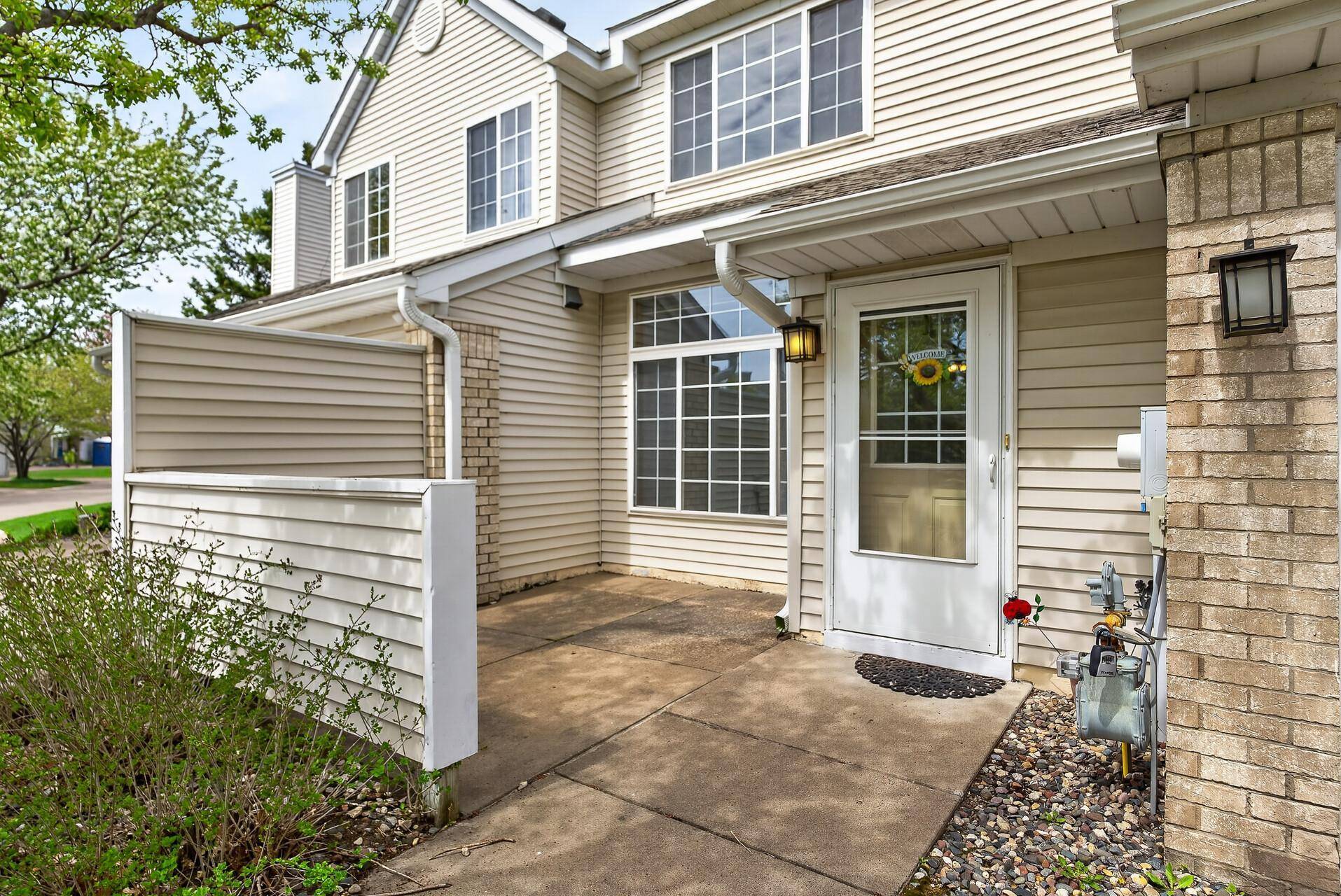 9249 Troon CT, Woodbury, MN 55125