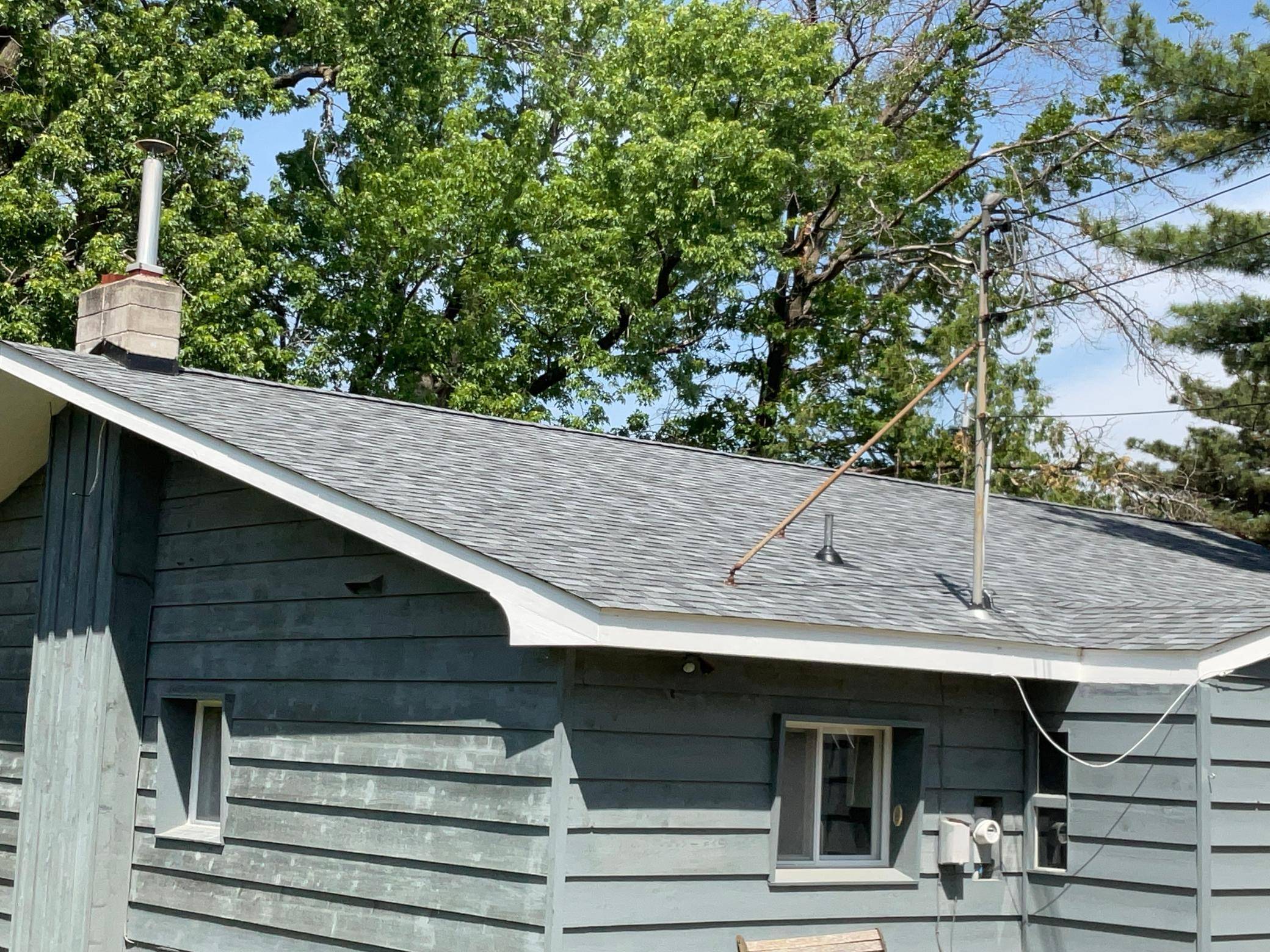 687 4th AVE NW, New Brighton, MN 55112