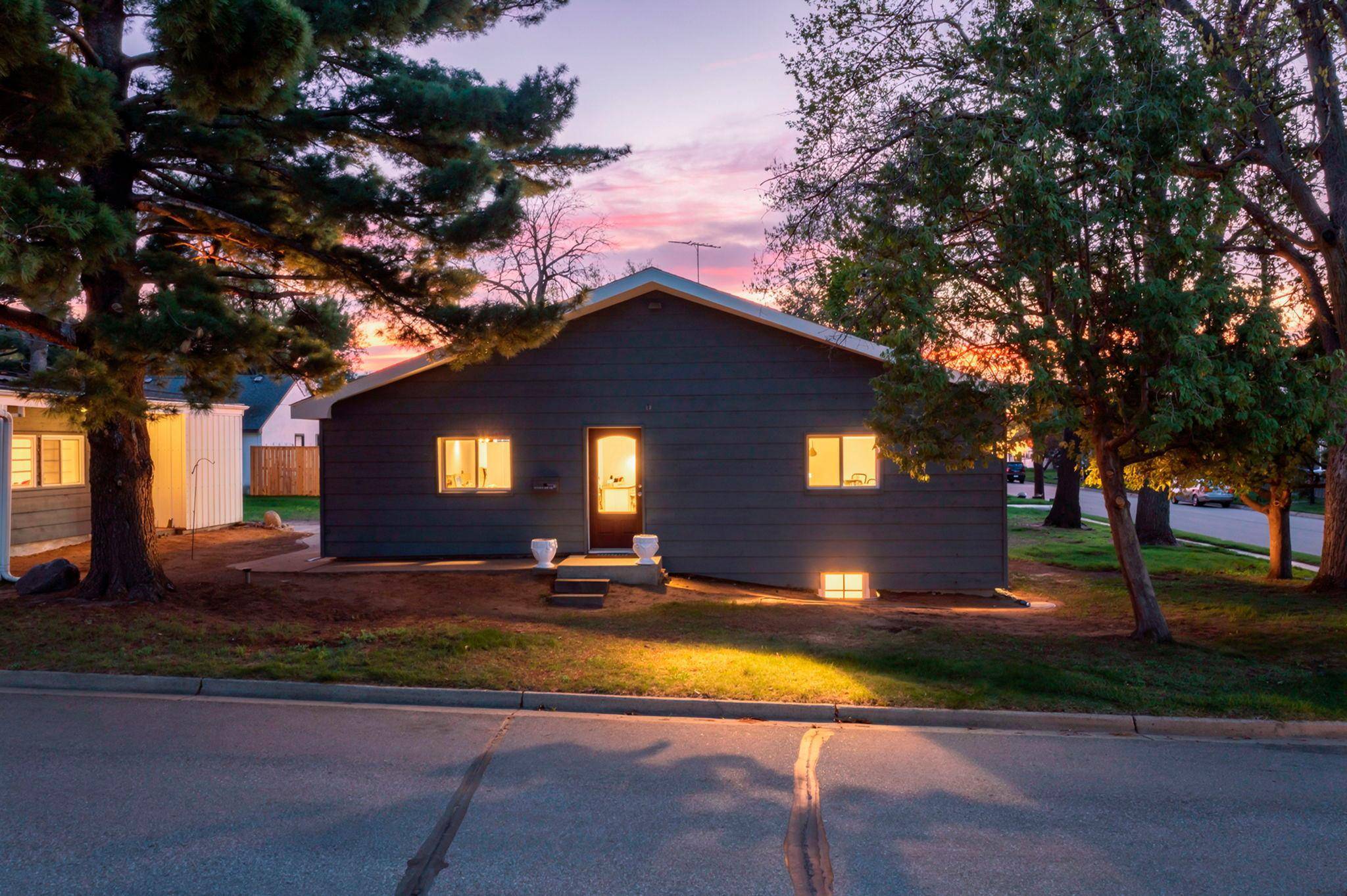687 4th AVE NW, New Brighton, MN 55112
