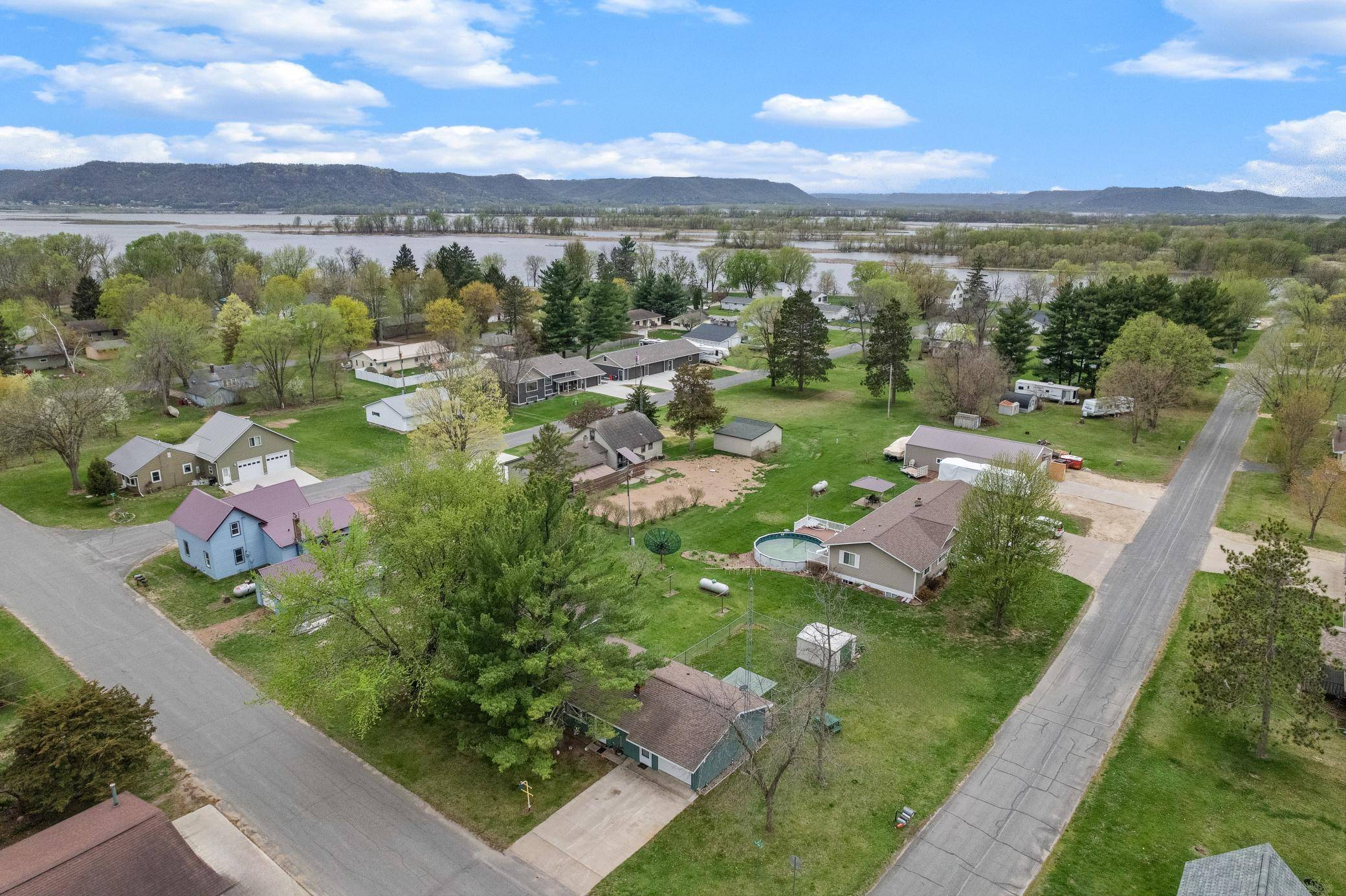 526 S Herman ST, Buffalo City, WI 54622