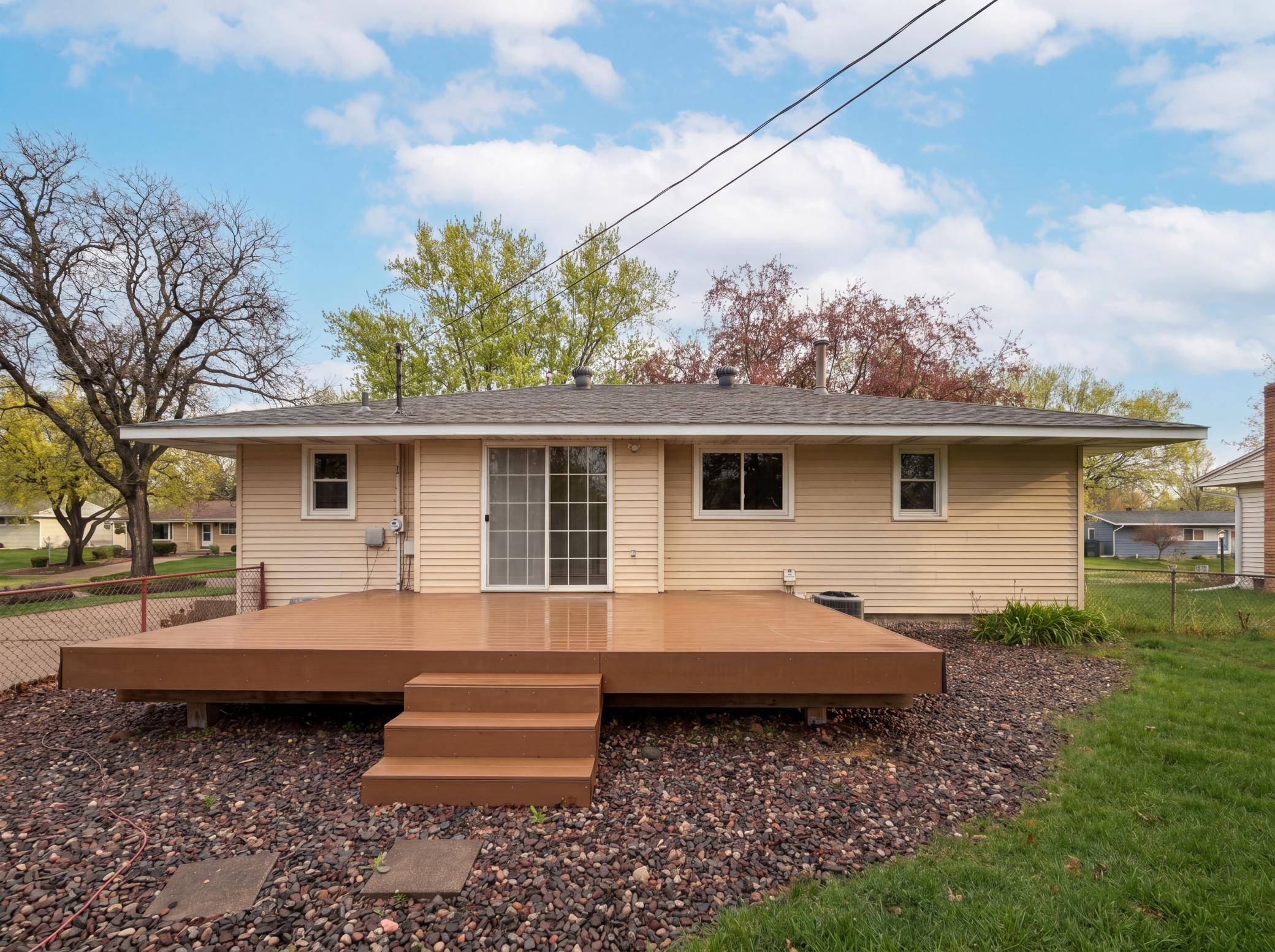 2807 Ohenry RD, Brooklyn Center, MN 55430
