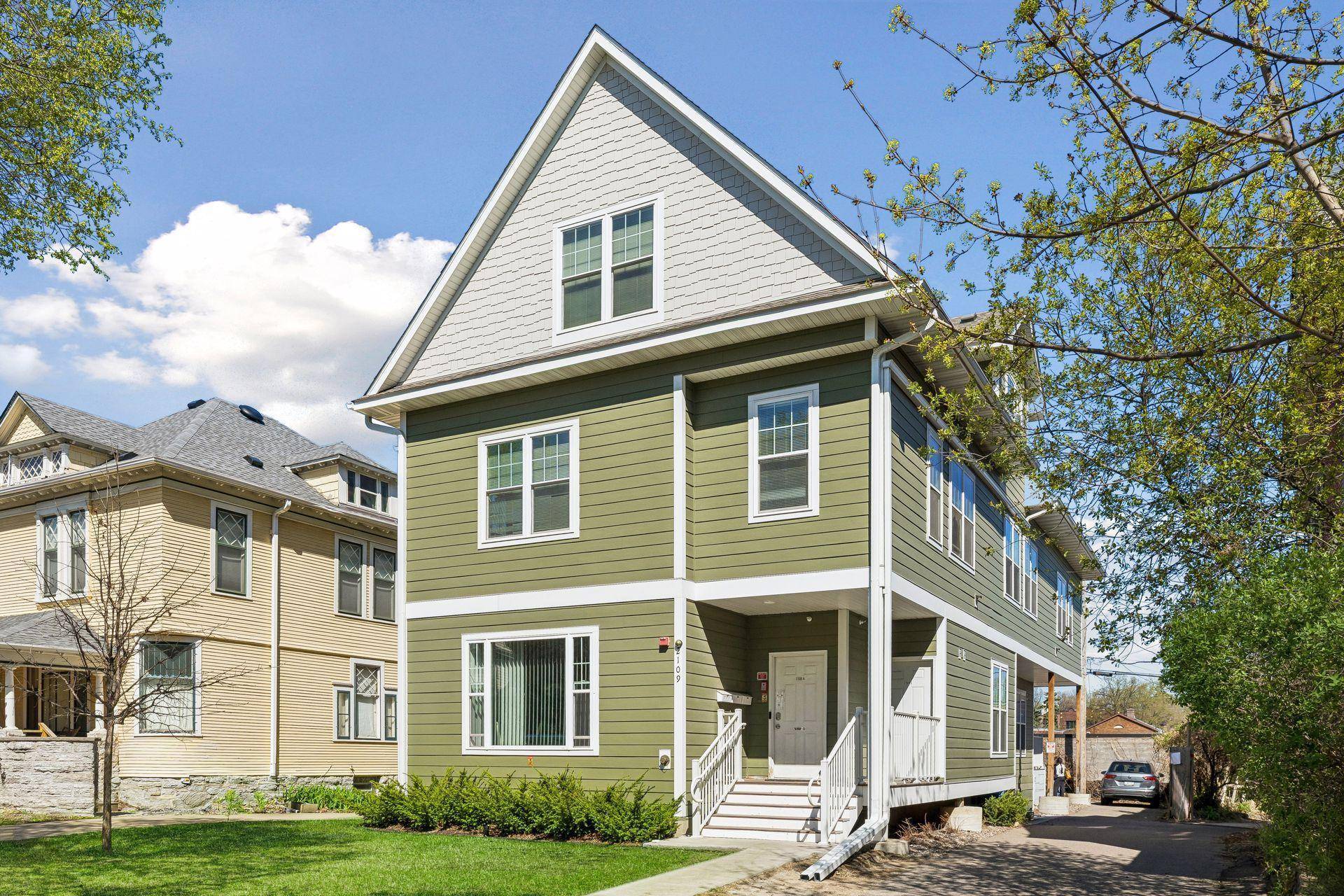 2109 Aldrich AVE S, Minneapolis, MN 55405