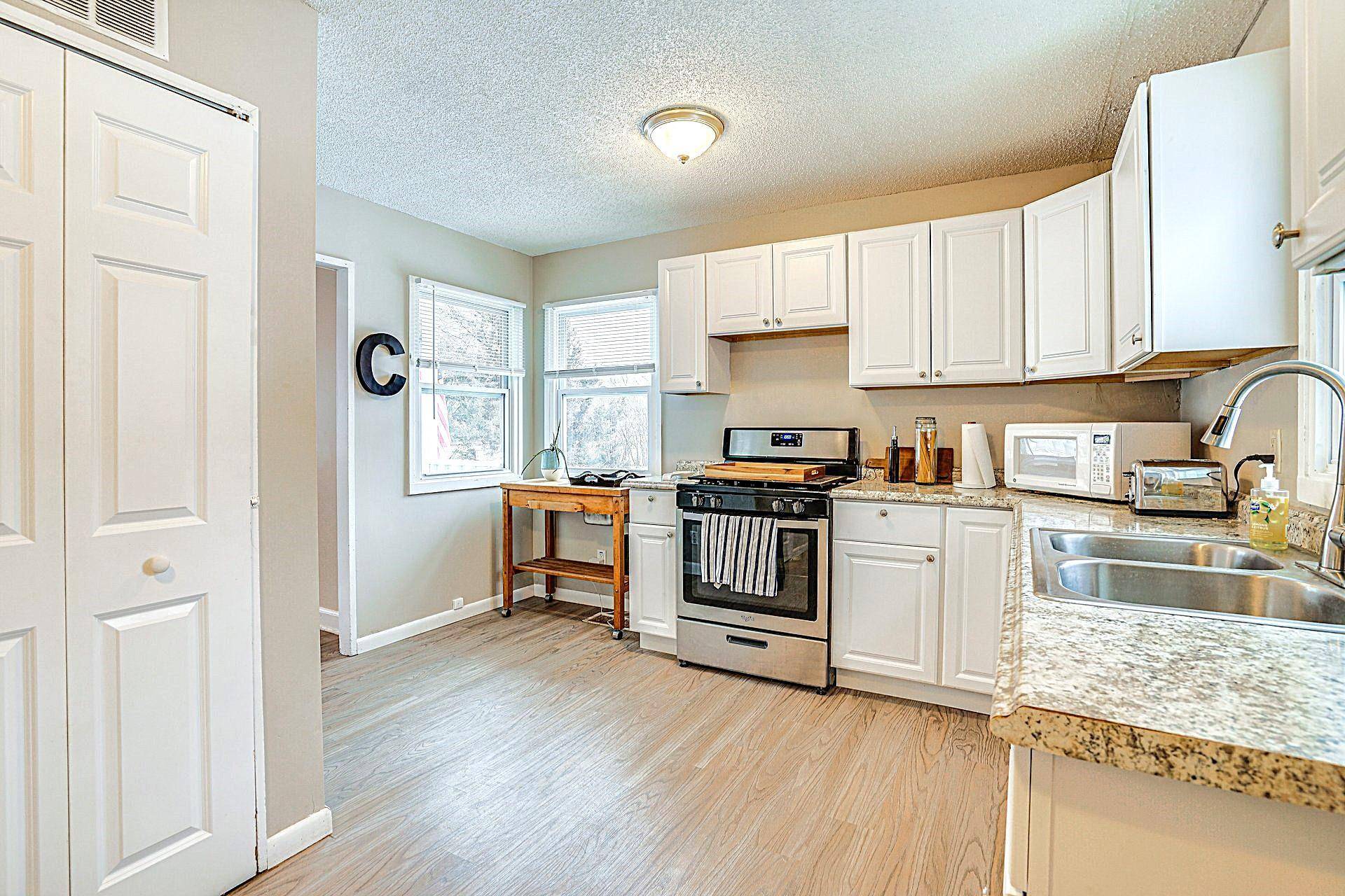 16724 Upper 5th ST N, Lakeland, MN 55043