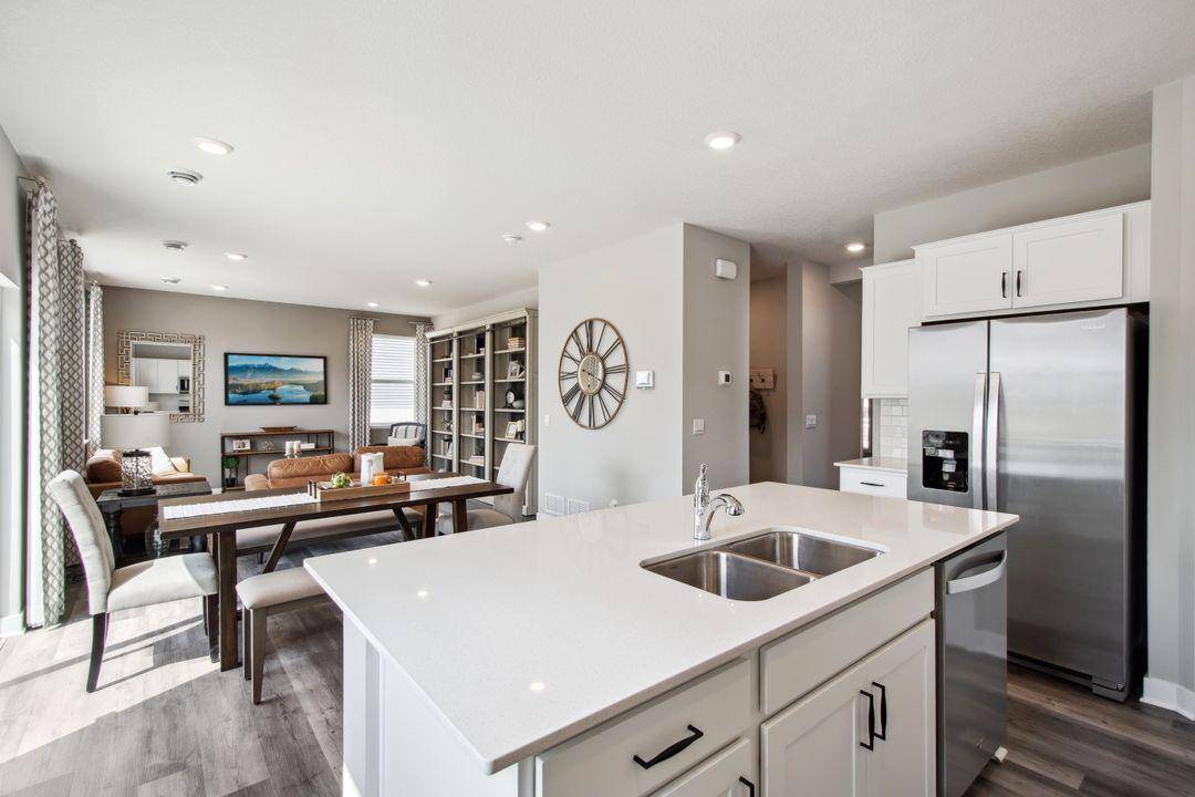 907 Greenlawn AVE W, Delano, MN 55328