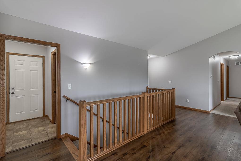 201 Pebble Creek DR, Mankato, MN 56001