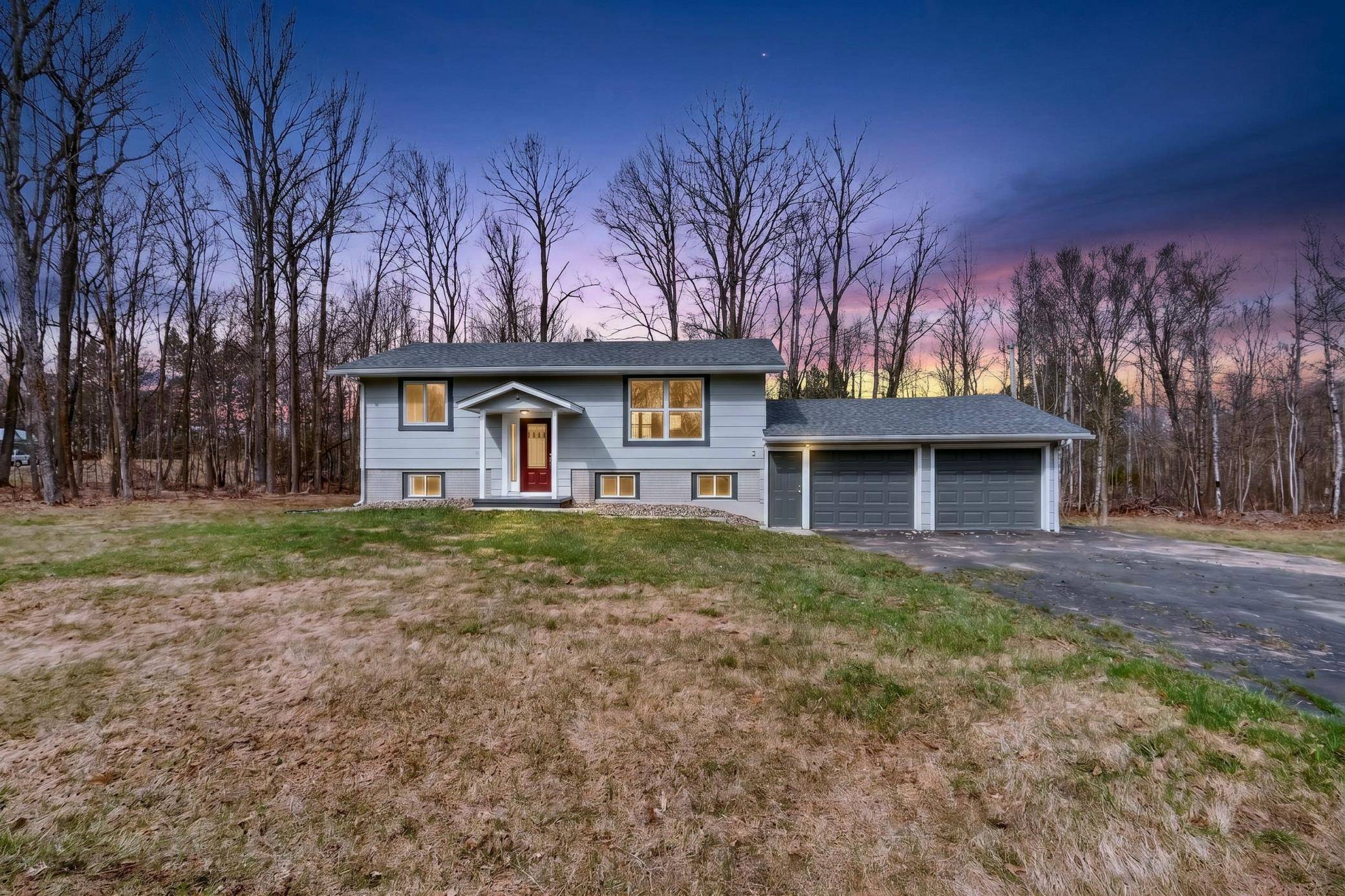 814 Rogers AVE, Grand Rapids, MN 55744
