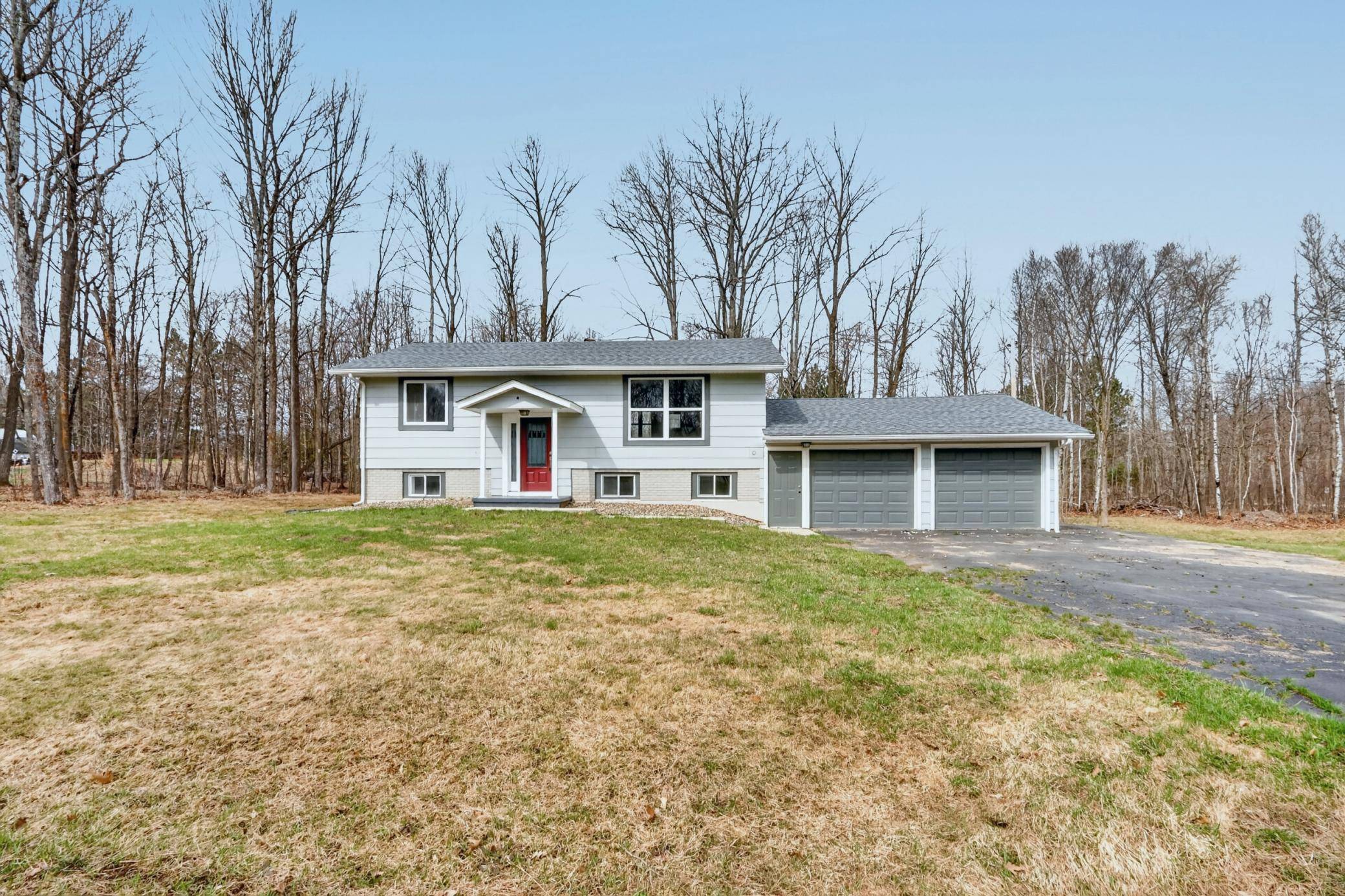 814 Rogers AVE, Grand Rapids, MN 55744