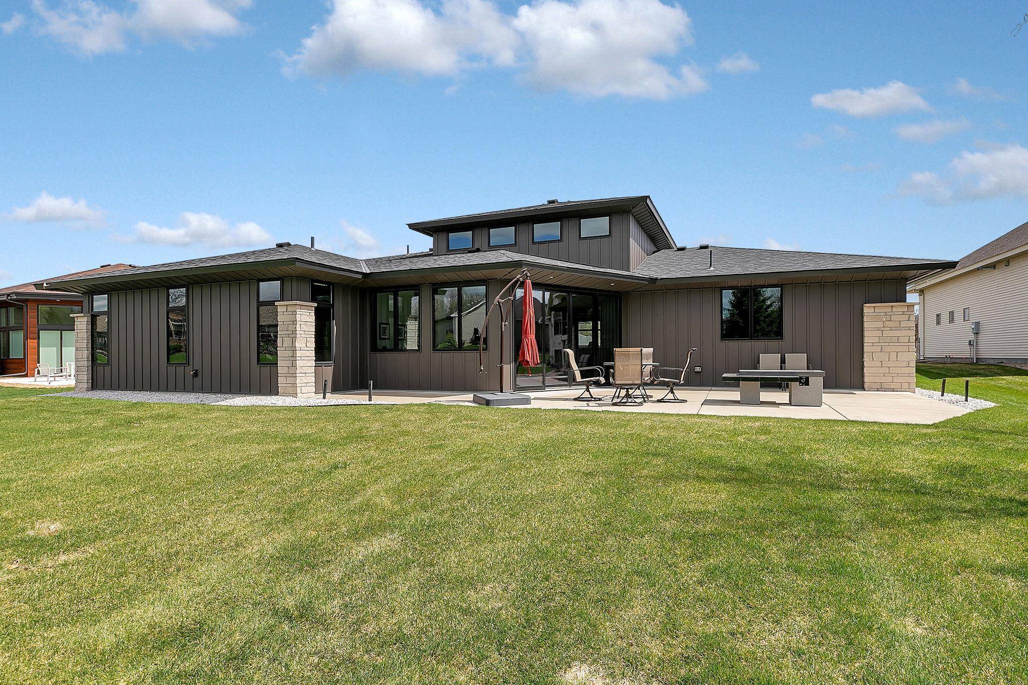 2137 Tamarack DR, Saint Cloud, MN 56301