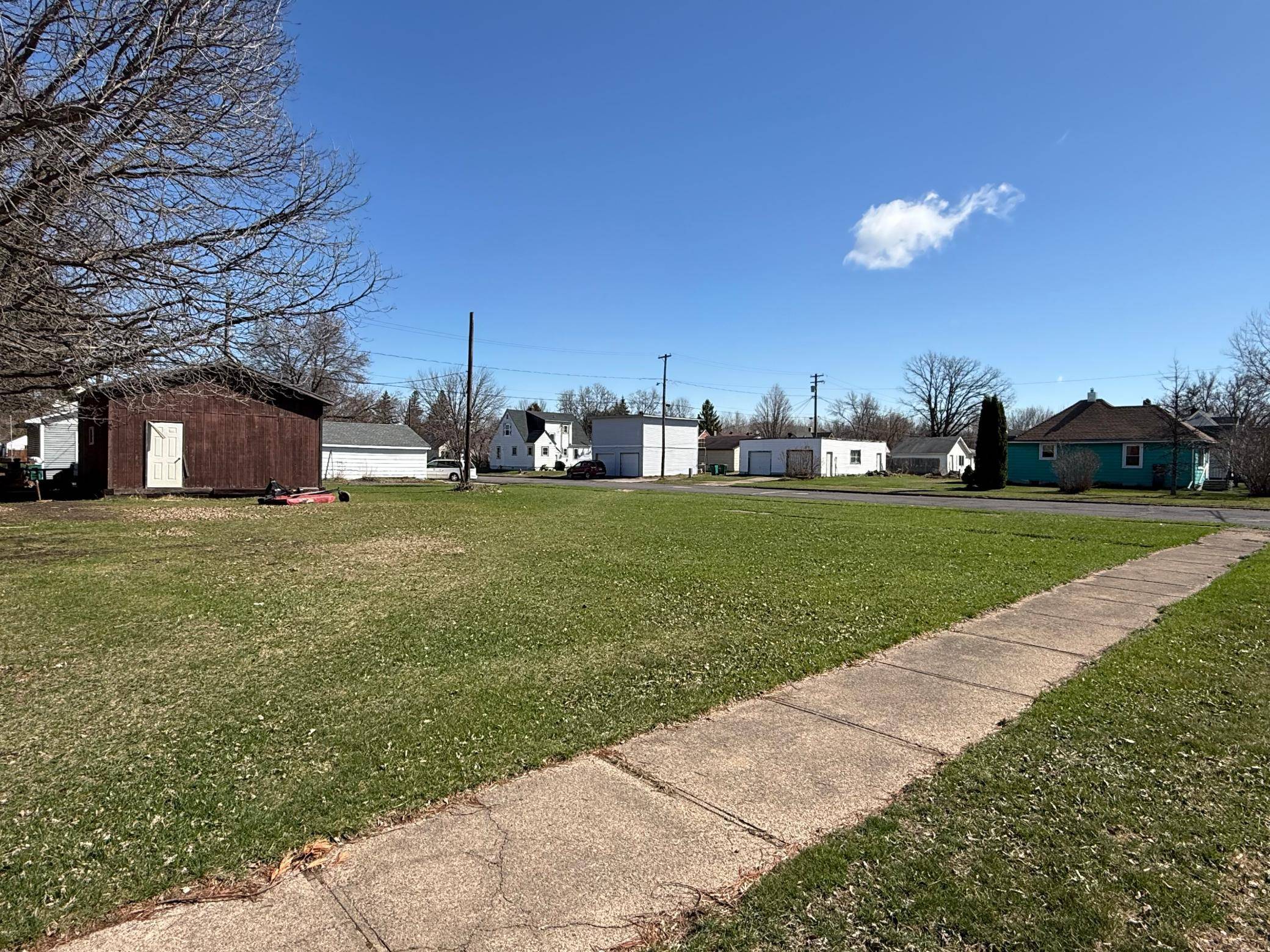 126 E Hibbing AVE, Keewatin, MN 55753