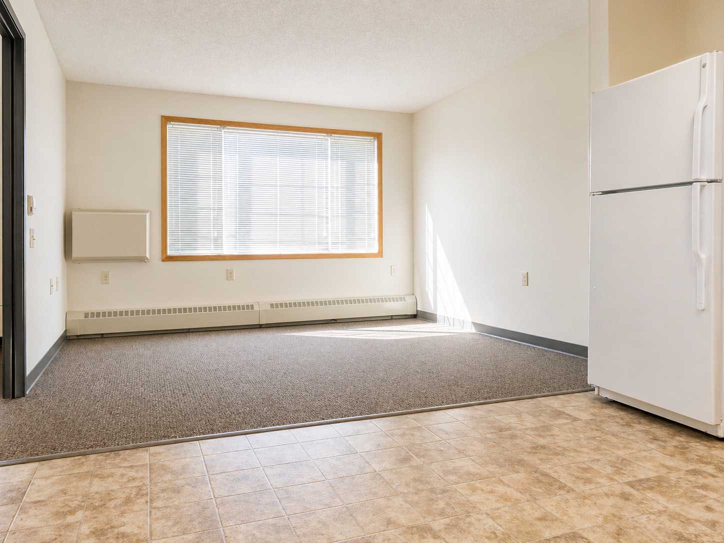 2107 Nobles ST #212, Worthington, MN 56187