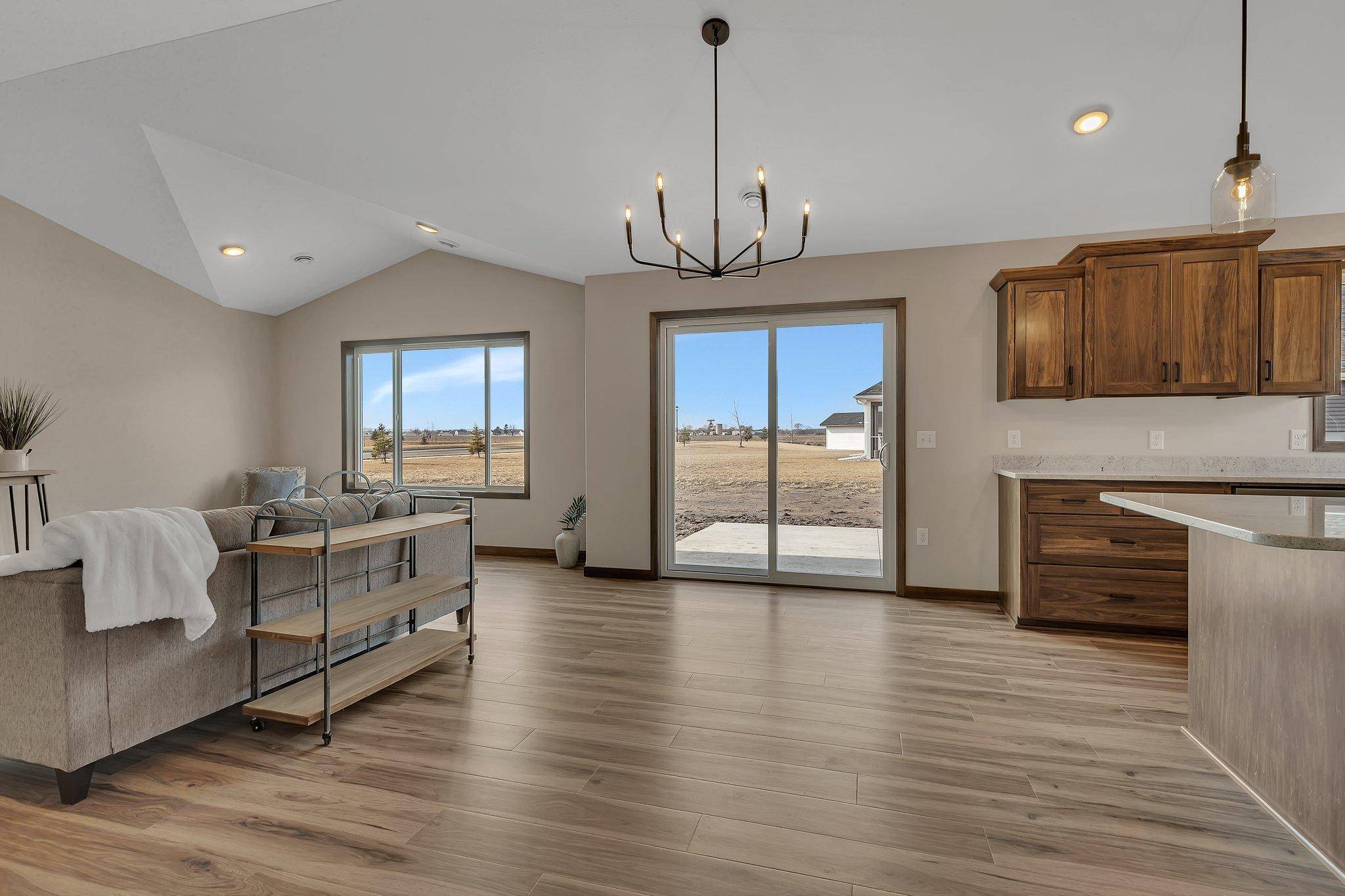 2000 Sandstone LOOP N, Sartell, MN 56377