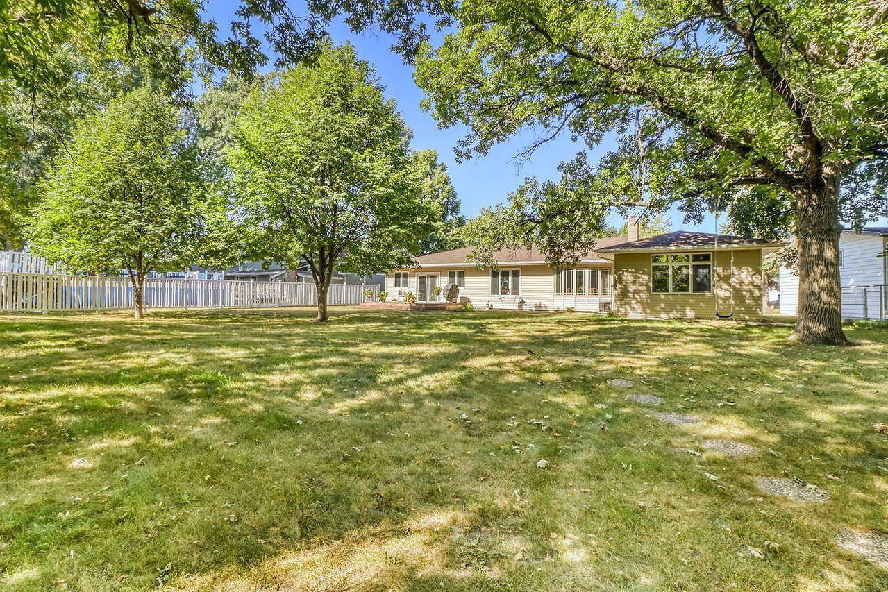813 Oak ST, West Fargo, ND 58078