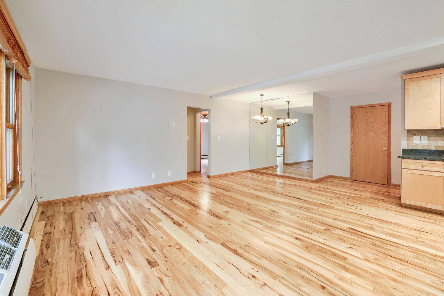 415 Ridgewood AVE #101, Minneapolis, MN 55403