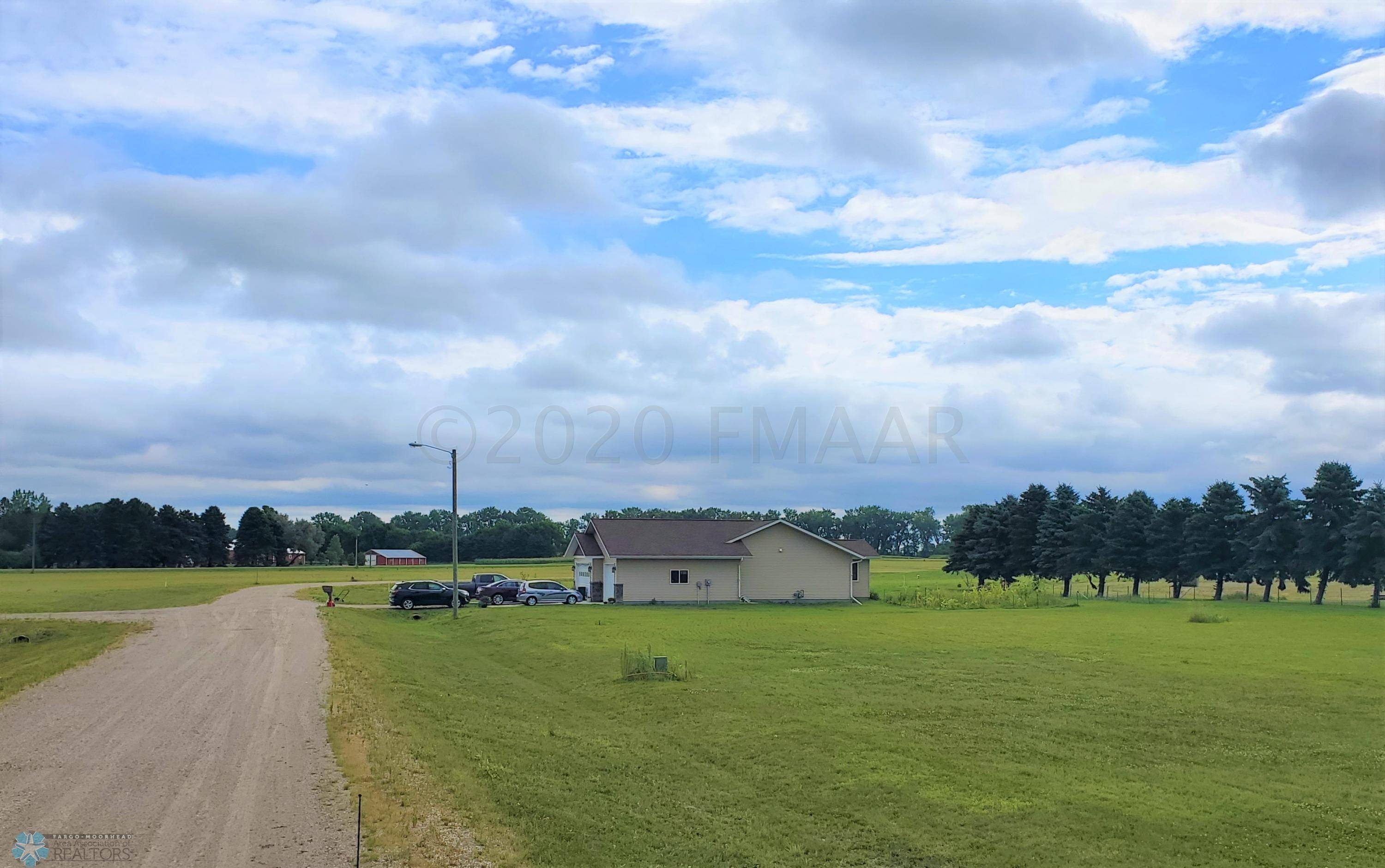 1009 EDISON ST, Milnor, ND 58060
