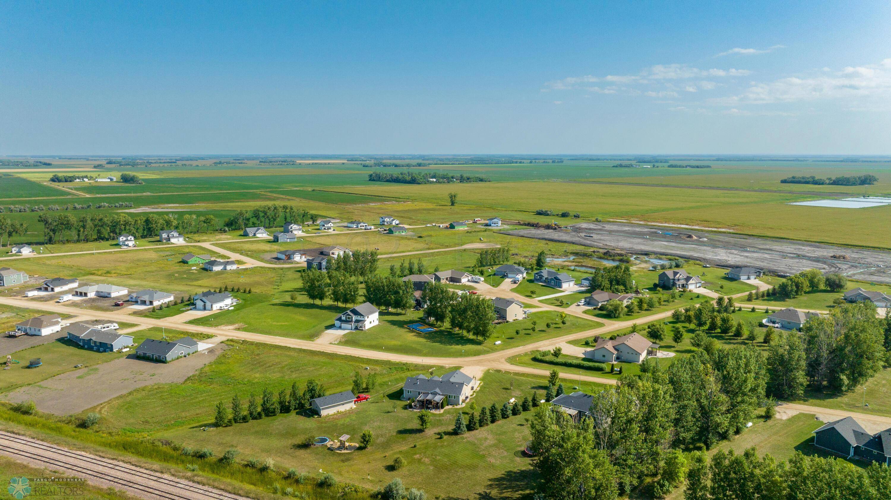 606 LORRAINE WAY, Colfax, ND 58018