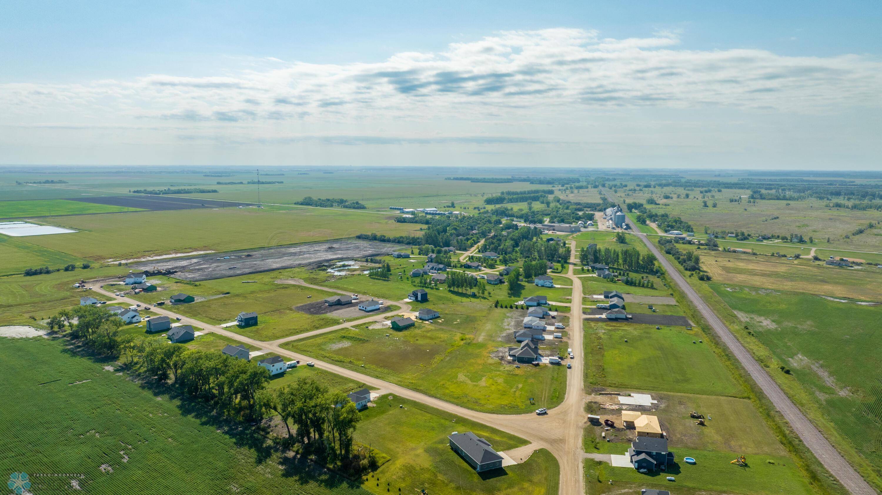 604 LORRAINE WAY, Colfax, ND 58018