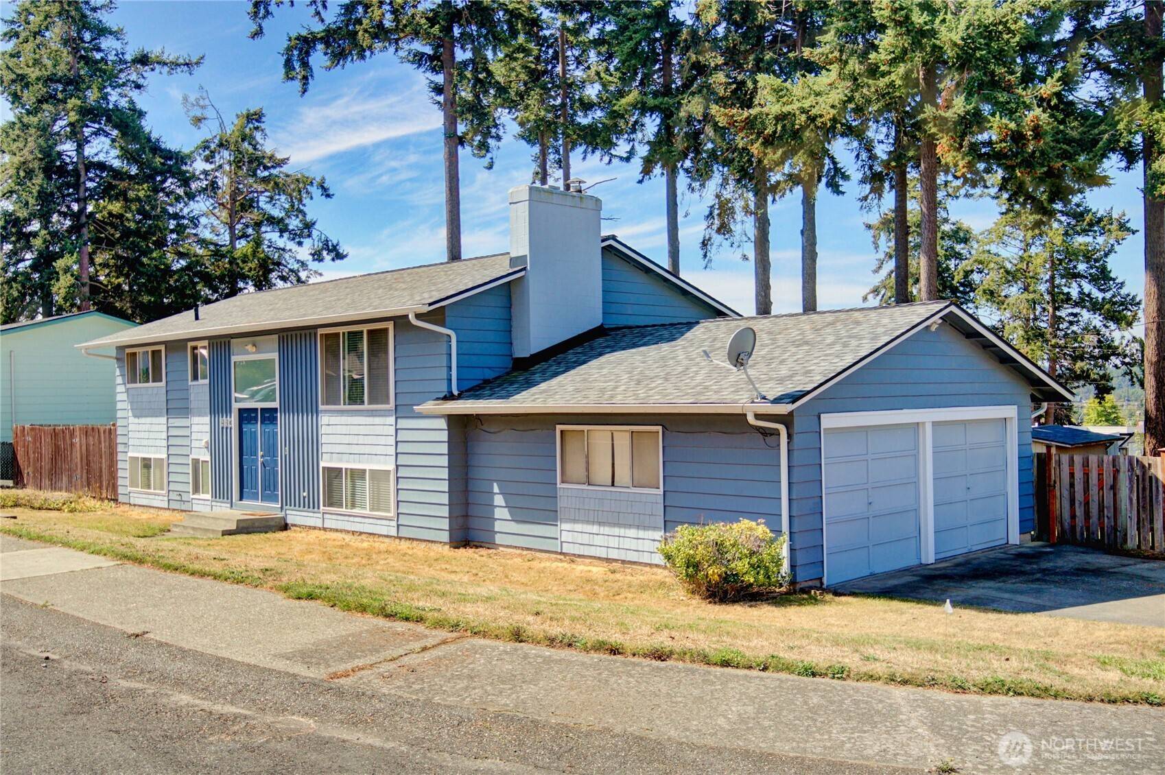 983 NE O'Leary ST, Oak Harbor, WA 98277
