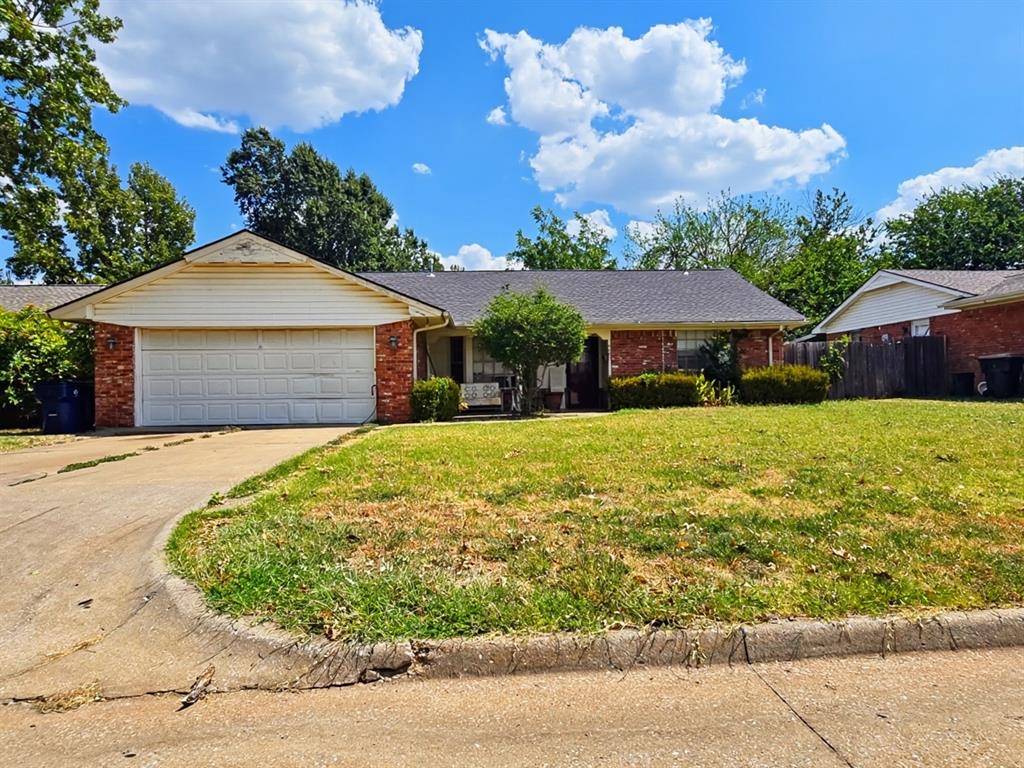 9908 Essex AVE, The Village, OK 73120