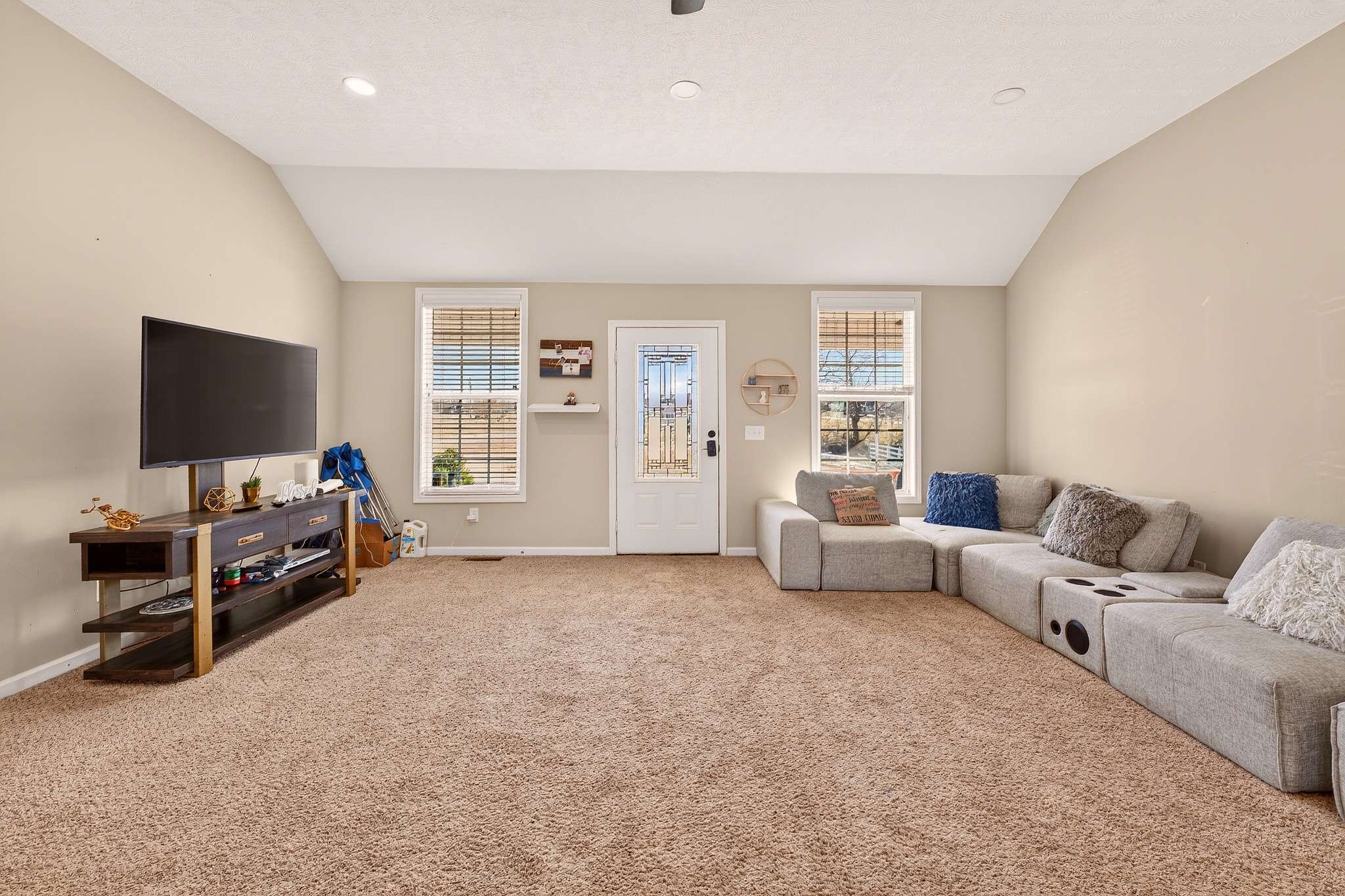 1031 Meridian Dr, Castalian Springs, TN 37031