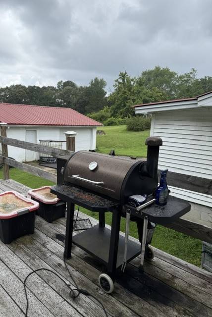 43 Danville Rd, Big Sandy, TN 38221