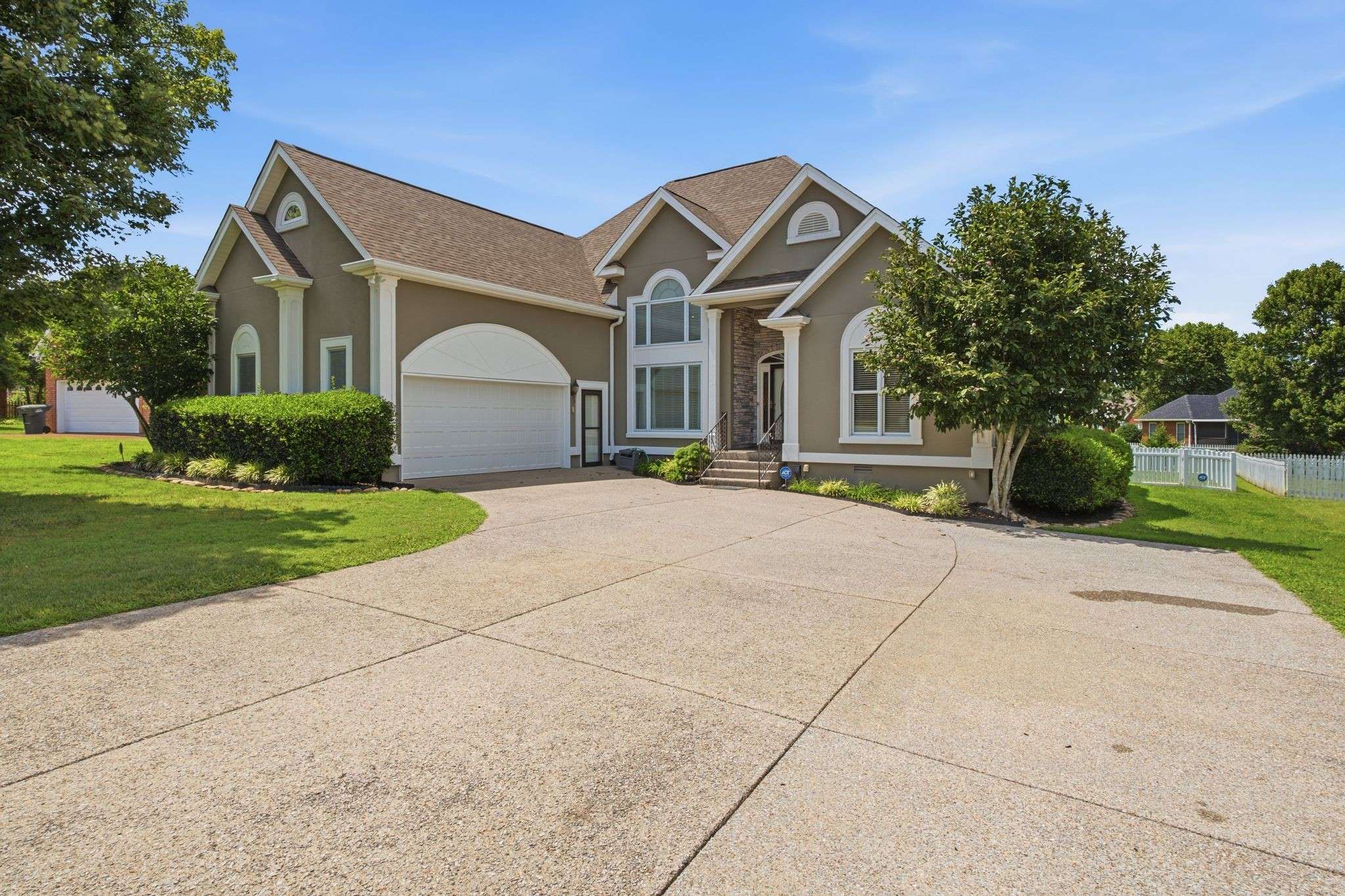 104 Clearview Ct, Springfield, TN 37172