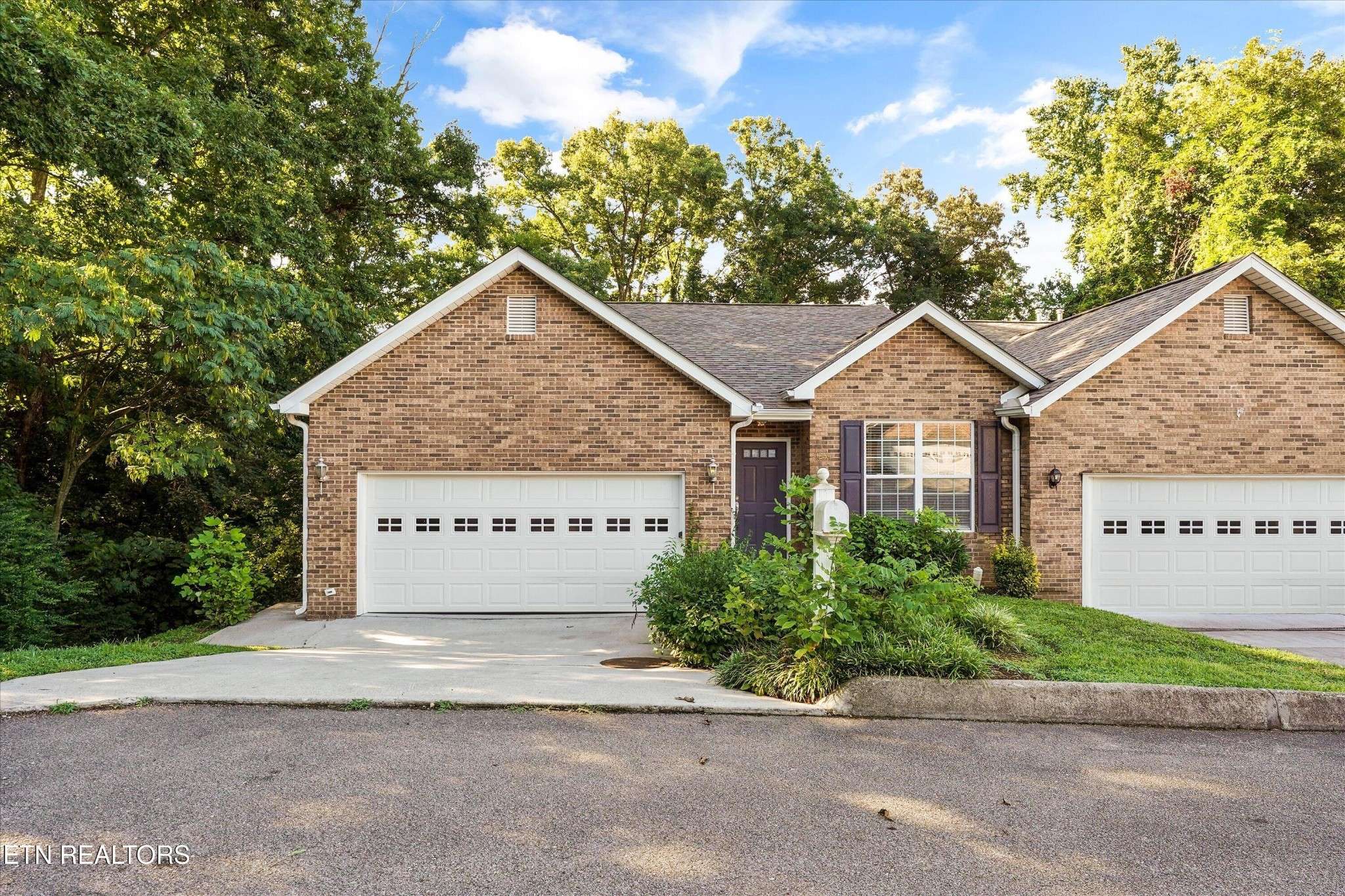 3254 Mountain Spring Way, Knoxville, TN 37917