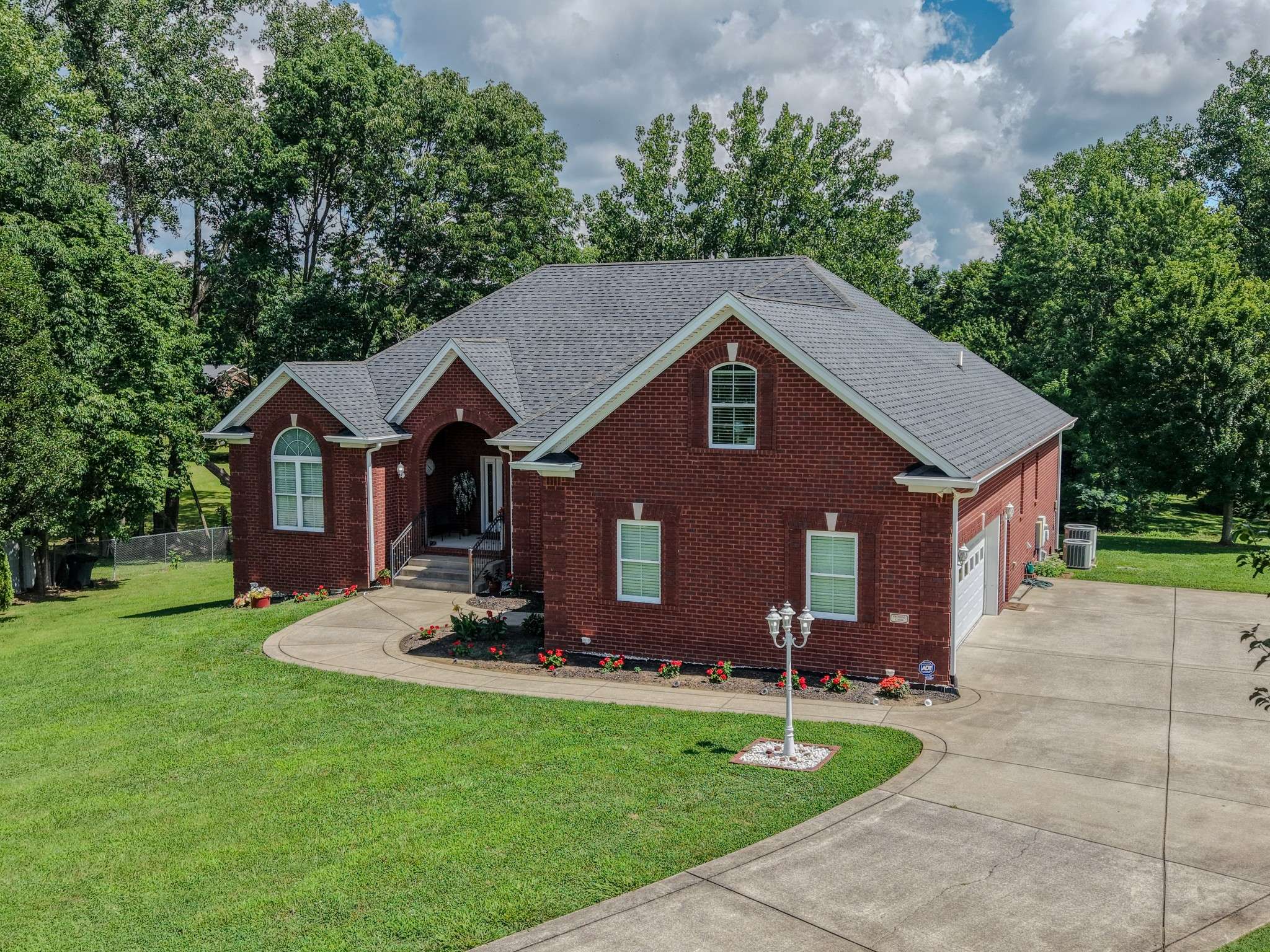 7556 Bethel Rd, Goodlettsville, TN 37072