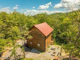 113 Little Round Top Ln., Sevierville, TN 37876