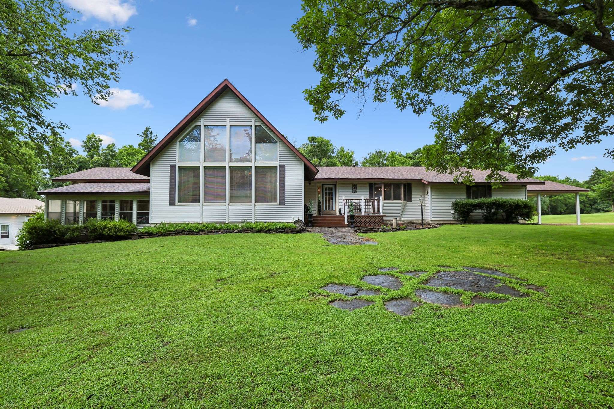 11627 Bell Buckle Rd, Bell Buckle, TN 37020