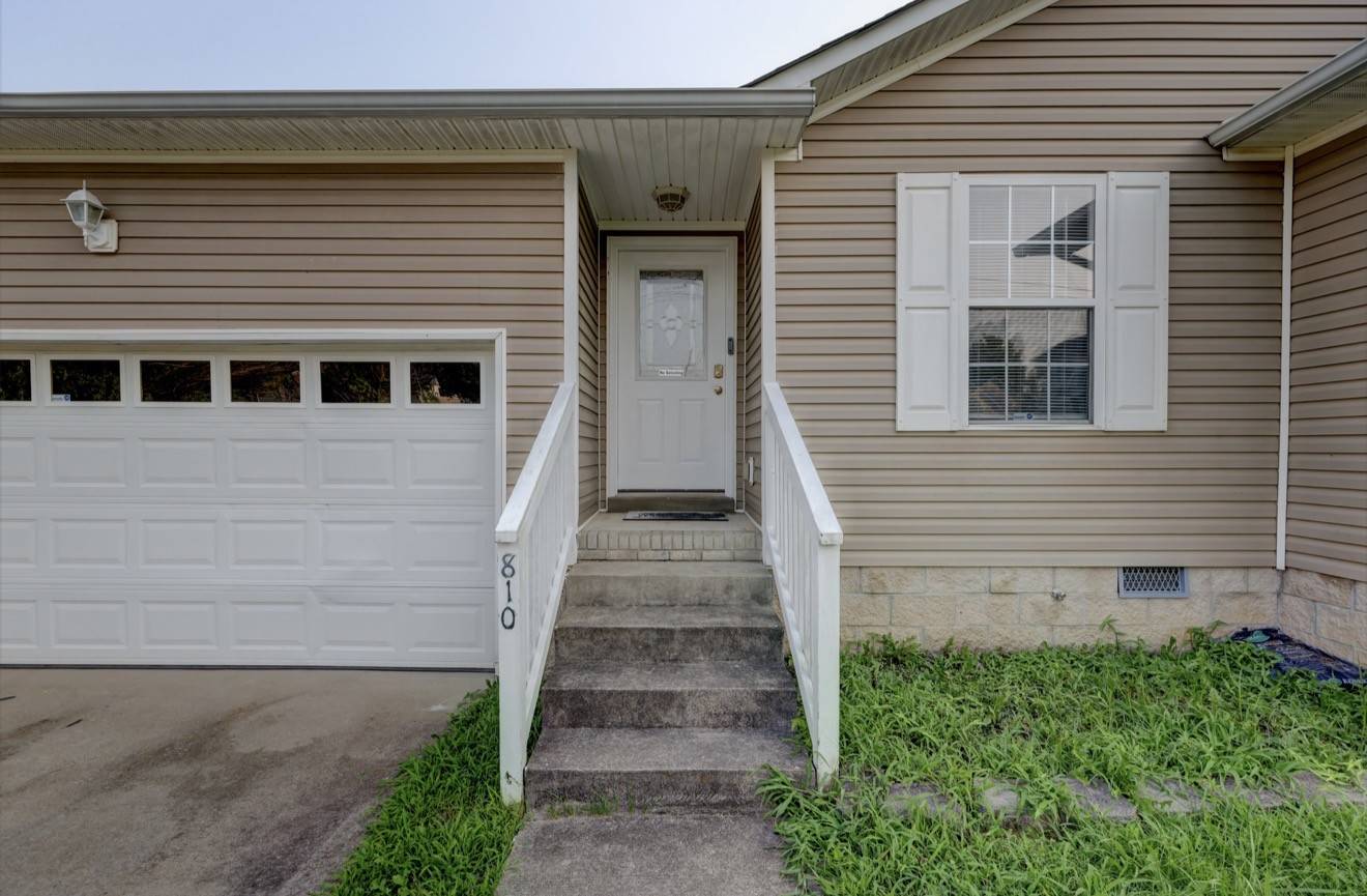 810 Shetland Dr, Oak Grove, KY 42262