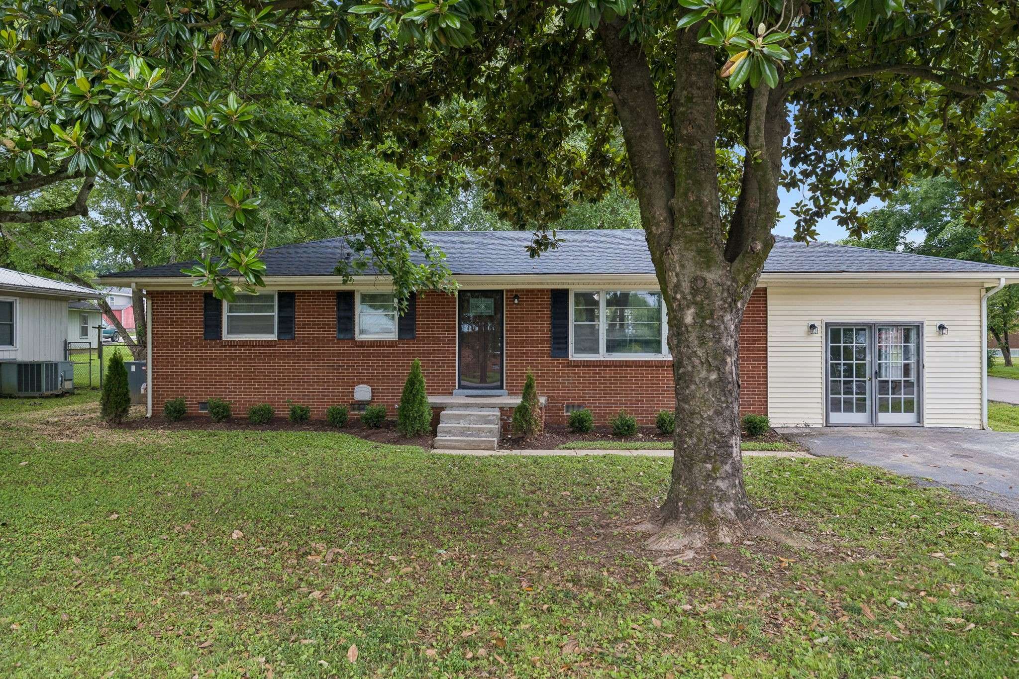 723 Nichols St, Pulaski, TN 38478