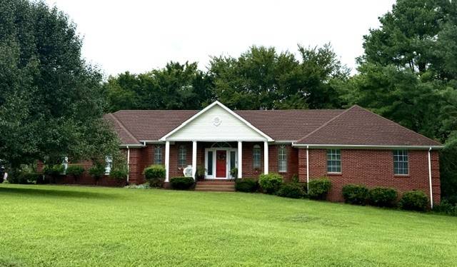 30 Oak Valley Dr, Spring Hill, TN 37174