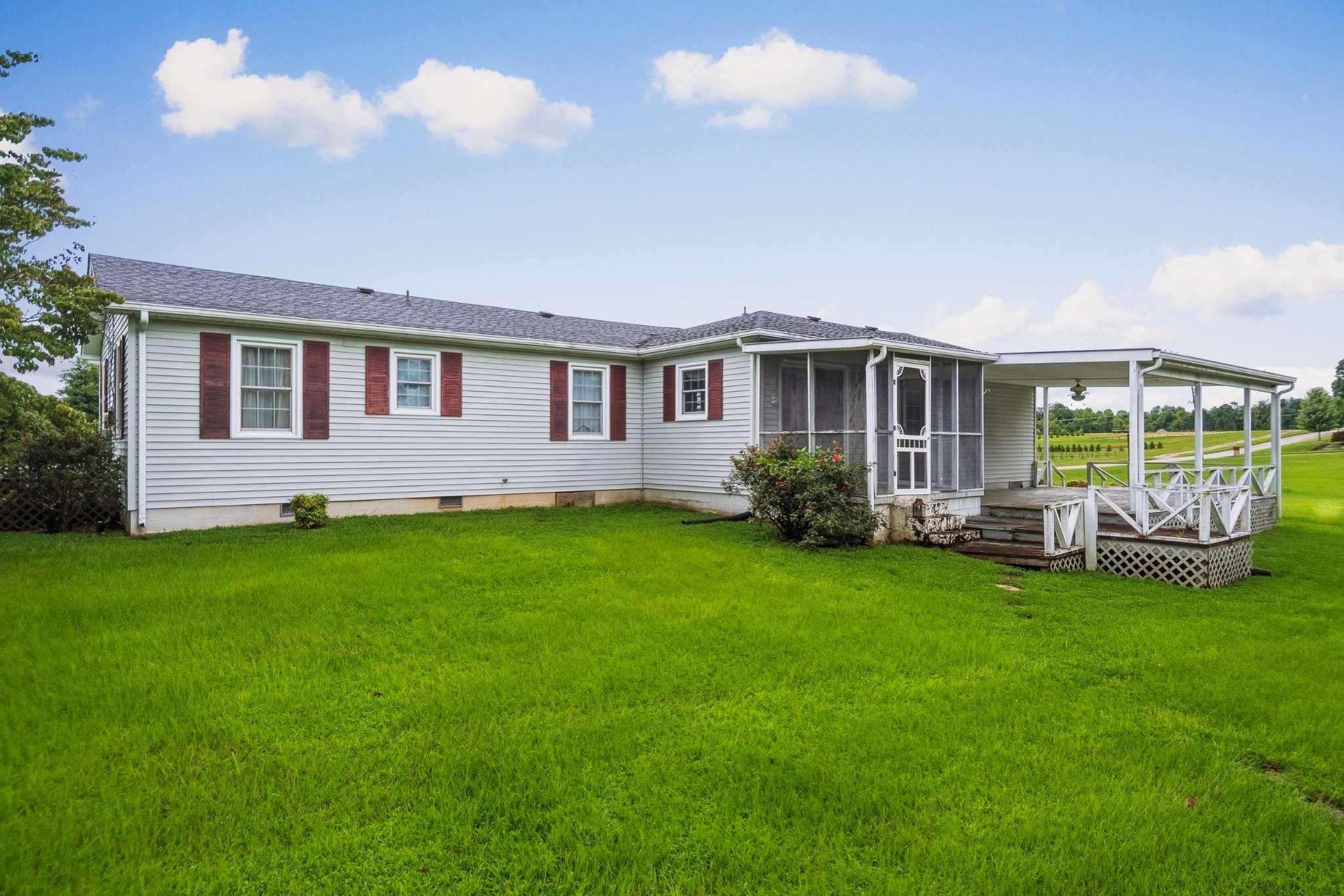 96 Old Shellsford Rd, Mcminnville, TN 37110