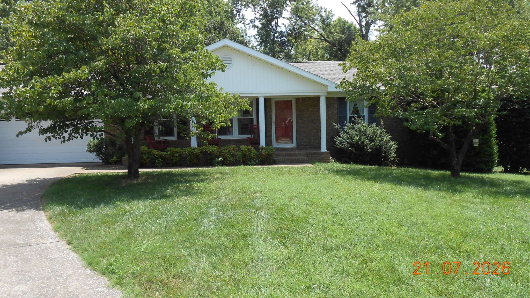 302 Springmont Dr, Hopkinsville, KY 42240