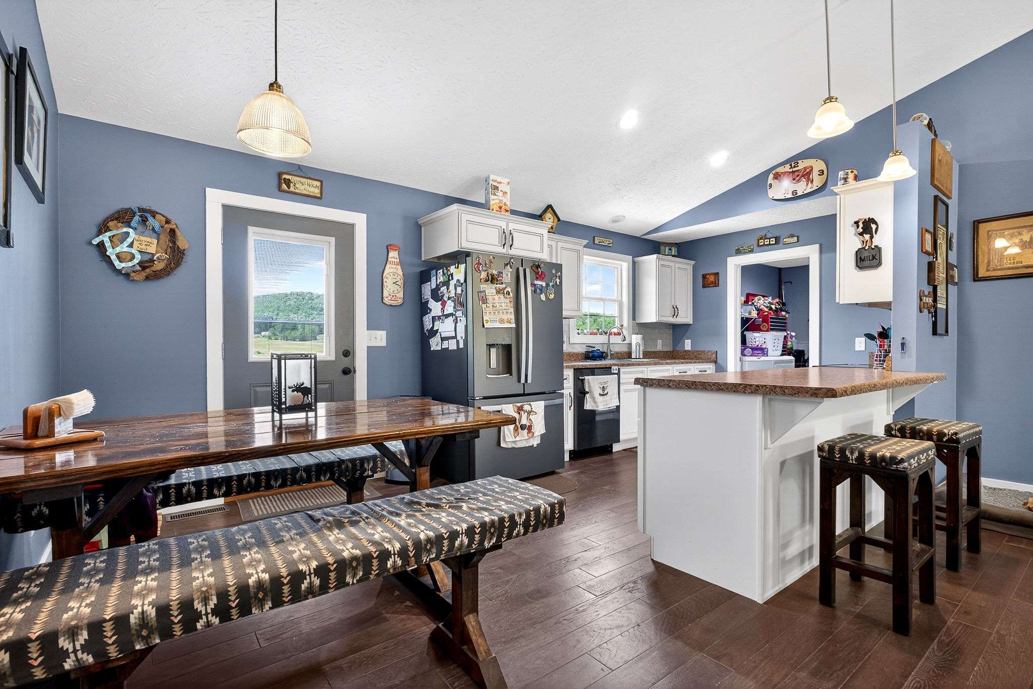 2040 Walker Cove Rd, Sparta, TN 38583