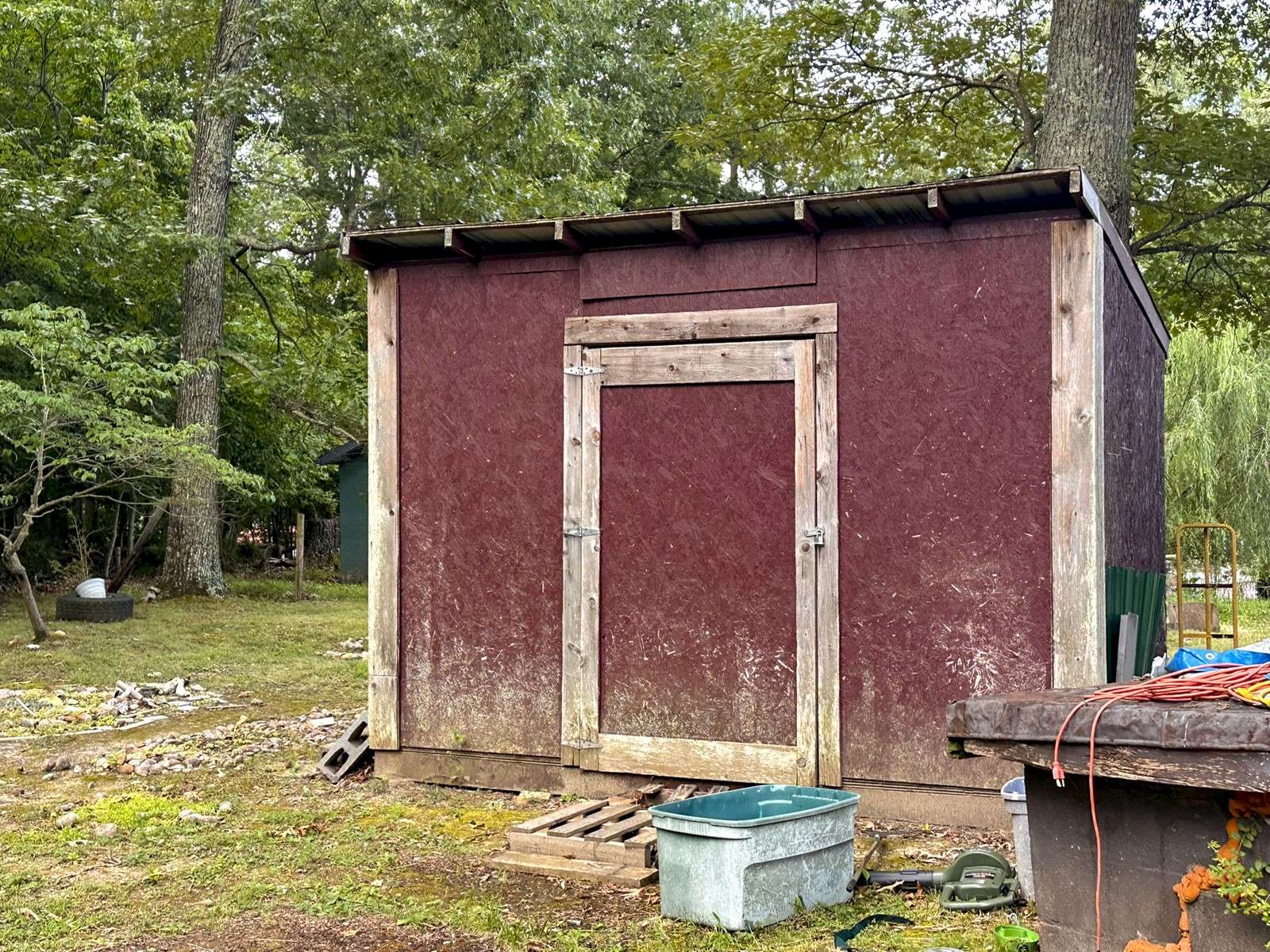 2120 Cox Rd, Dandridge, TN 37725