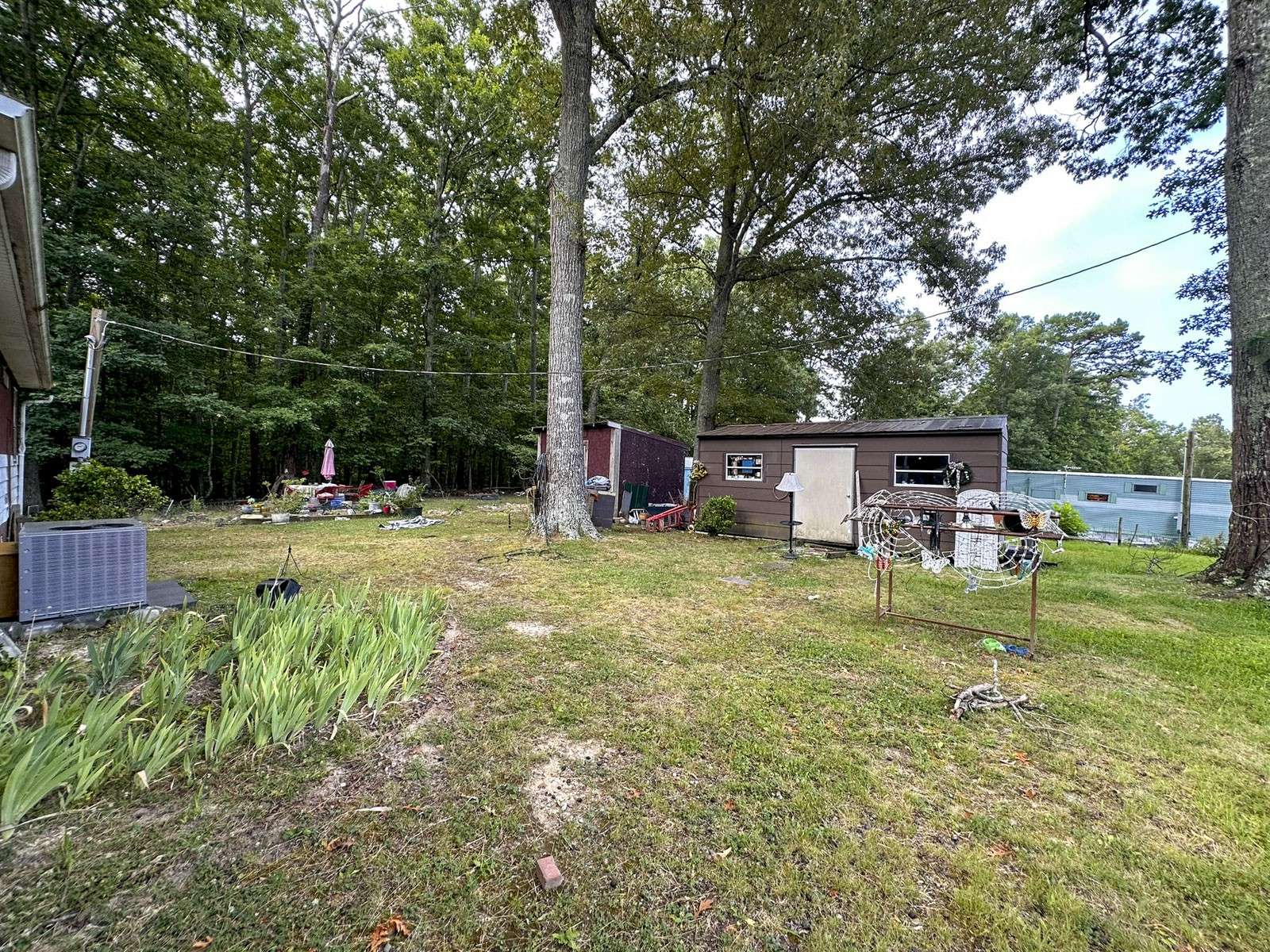 2120 Cox Rd, Dandridge, TN 37725