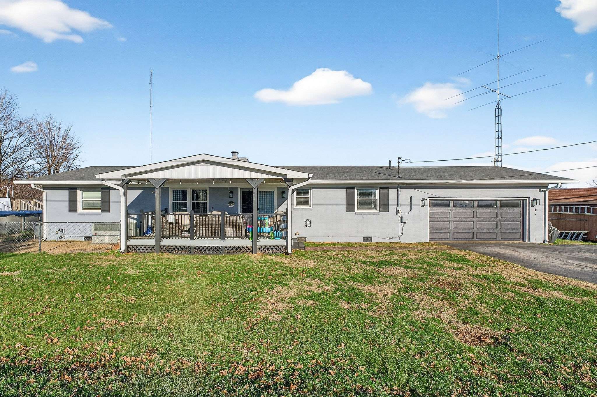 513 N Spring St, Sparta, TN 38583
