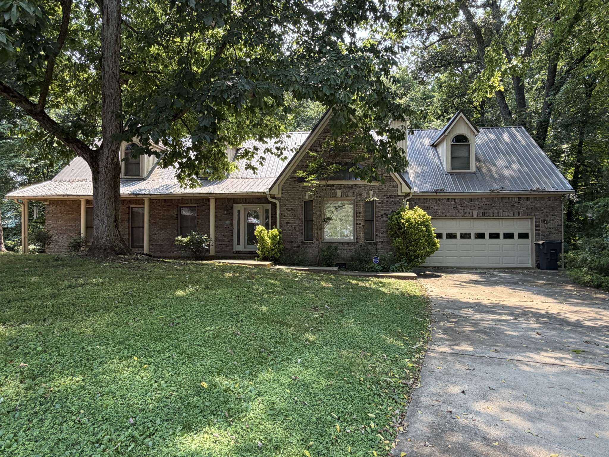 529 Ridgecrest Dr, Mcminnville, TN 37110
