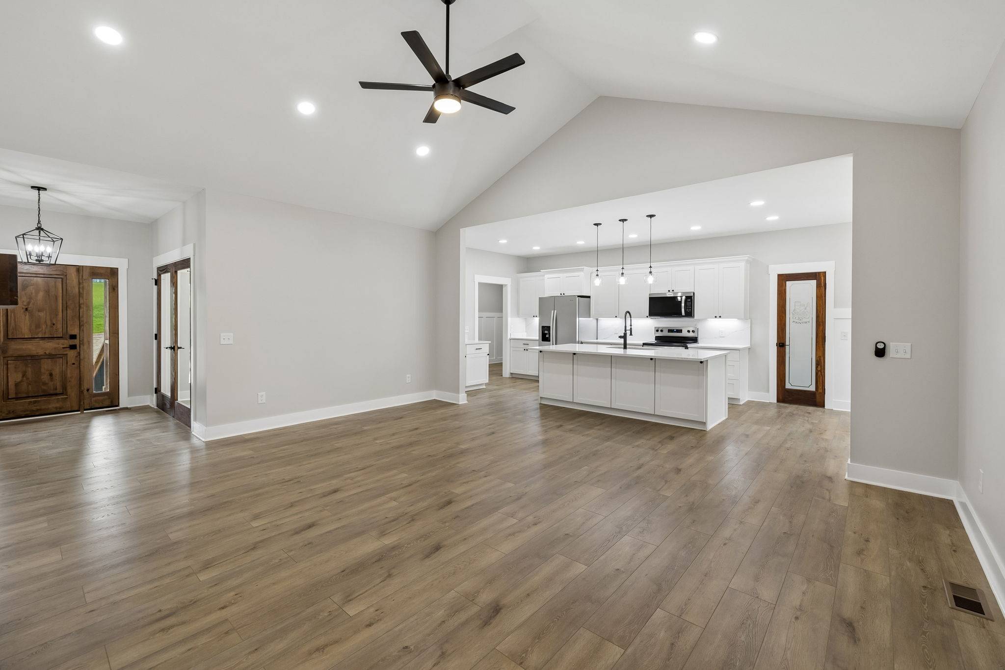 625 Farm Ridge Dr, Cookeville, TN 38506